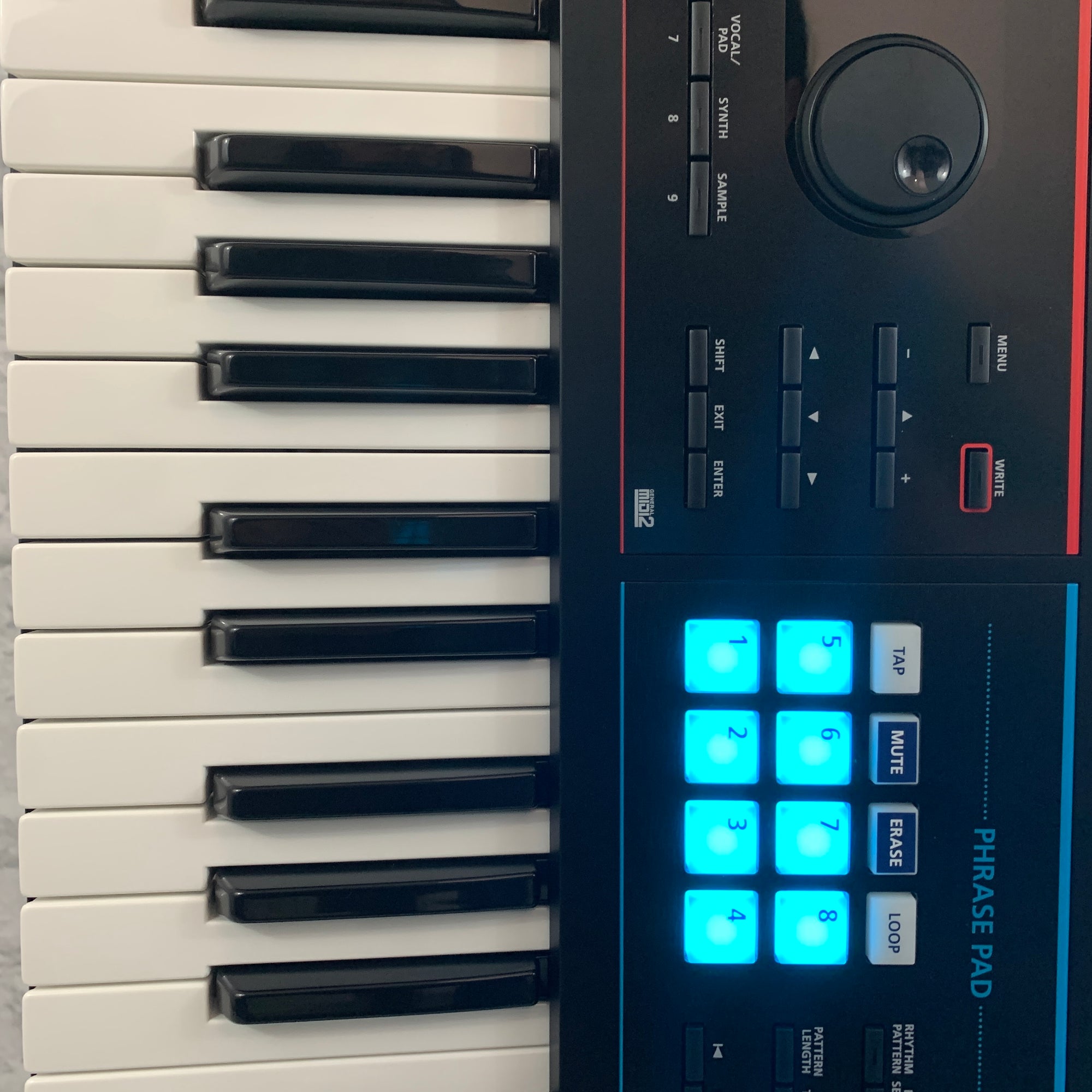Roland Juno-DS76 76-Key Digital Synthesizer