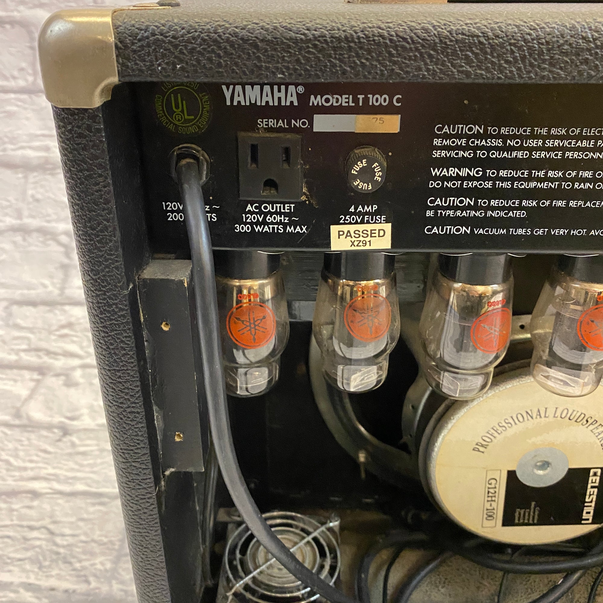 Yamaha T100C Guitar Combo Amp