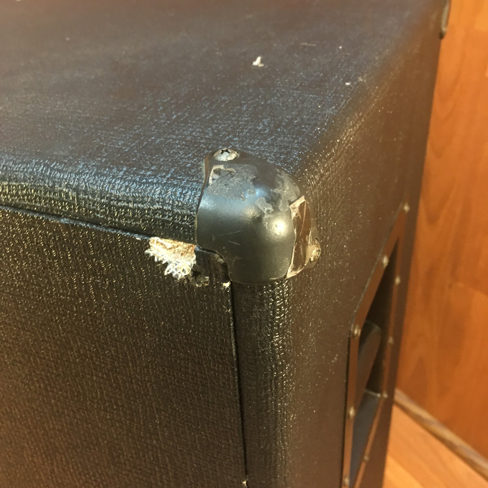 ** Vox V412BK 4x12 120w Guitar Cabinet