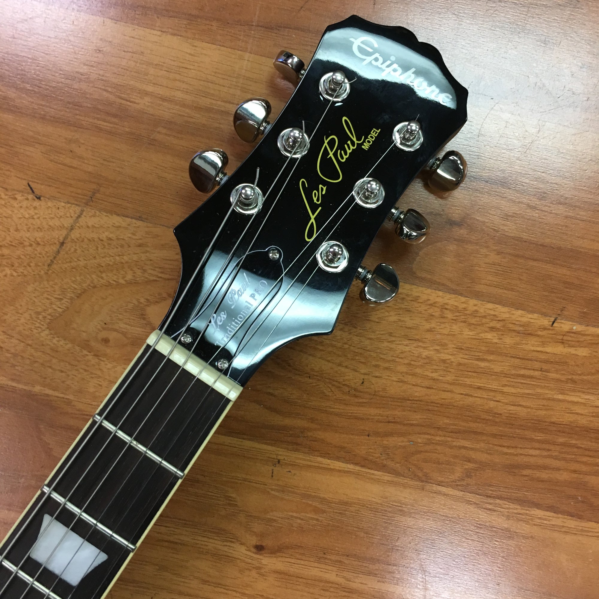 Epiphone Les Paul Traditional Pro