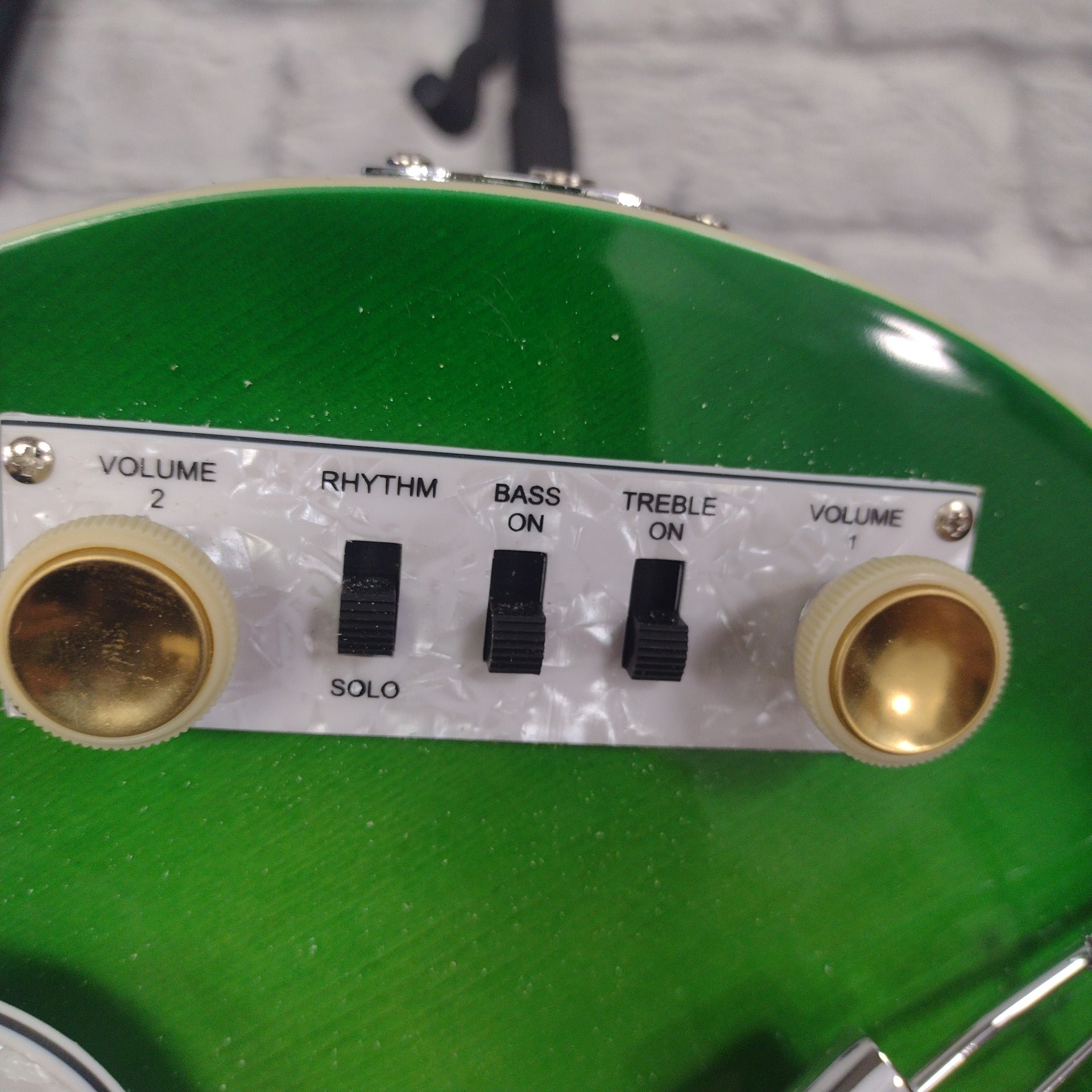 Hofner HI-CB-PE-GR 4 String Club Bass Guitar - Green