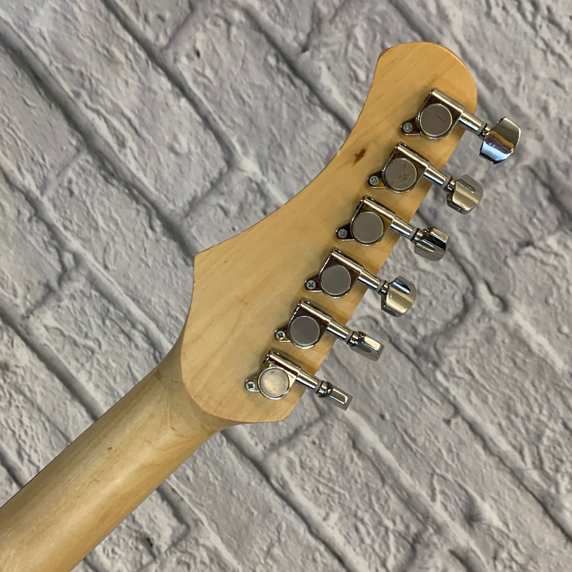Strat-Style Electric Guitar Silver Sparkle