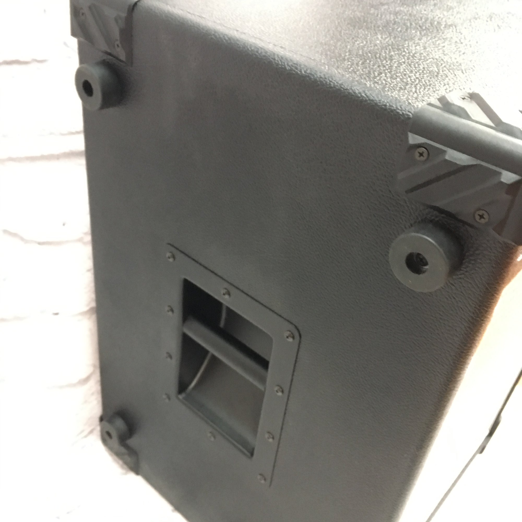 Avatar B126 Bass Speaker Cabinet 12in & 6in Speakers