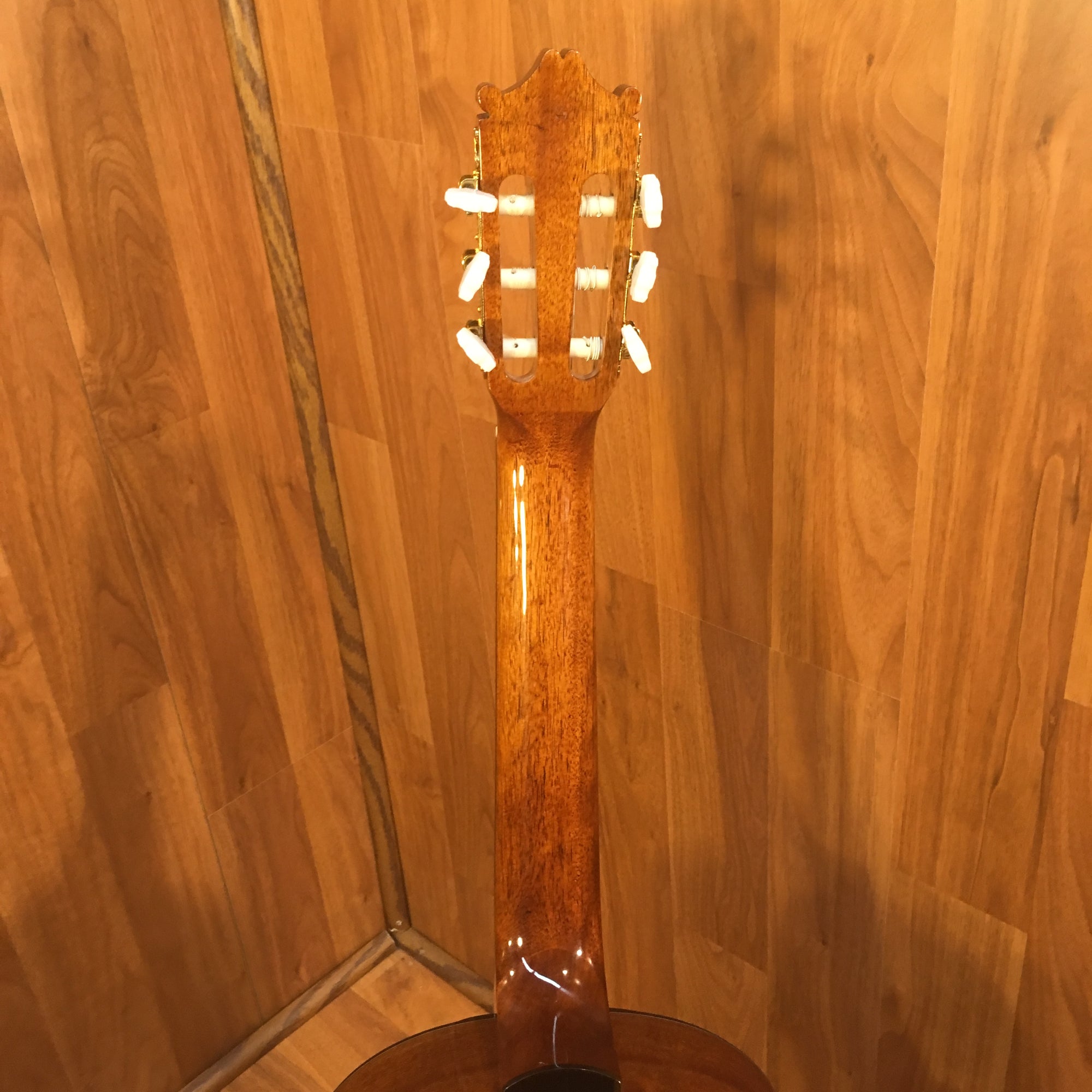 ** Ibanez GA15NT Classical Acoustic Guitar