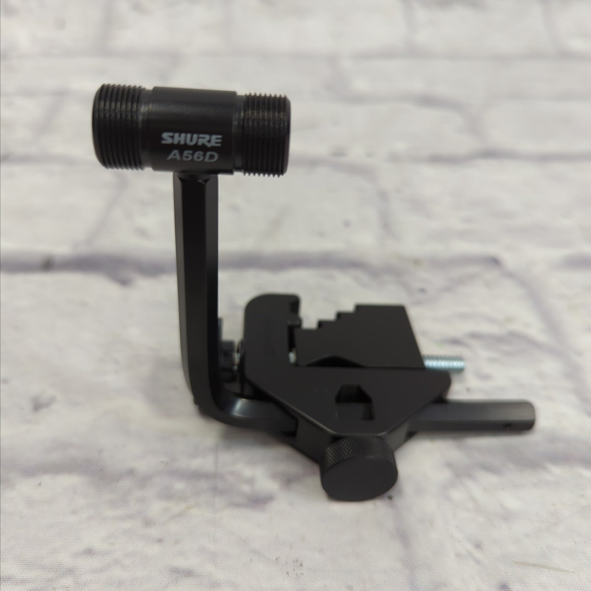 Shure A56D Universal Drum Microphone Mount Evolution Music