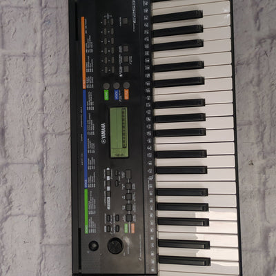 Yamaha PSR E253 Digital piano