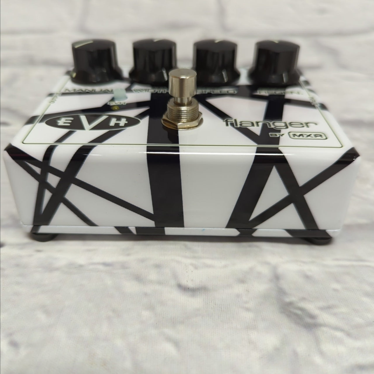 Dunlop MXR EVH 117 Eddie Van Halen Flanger Pedal