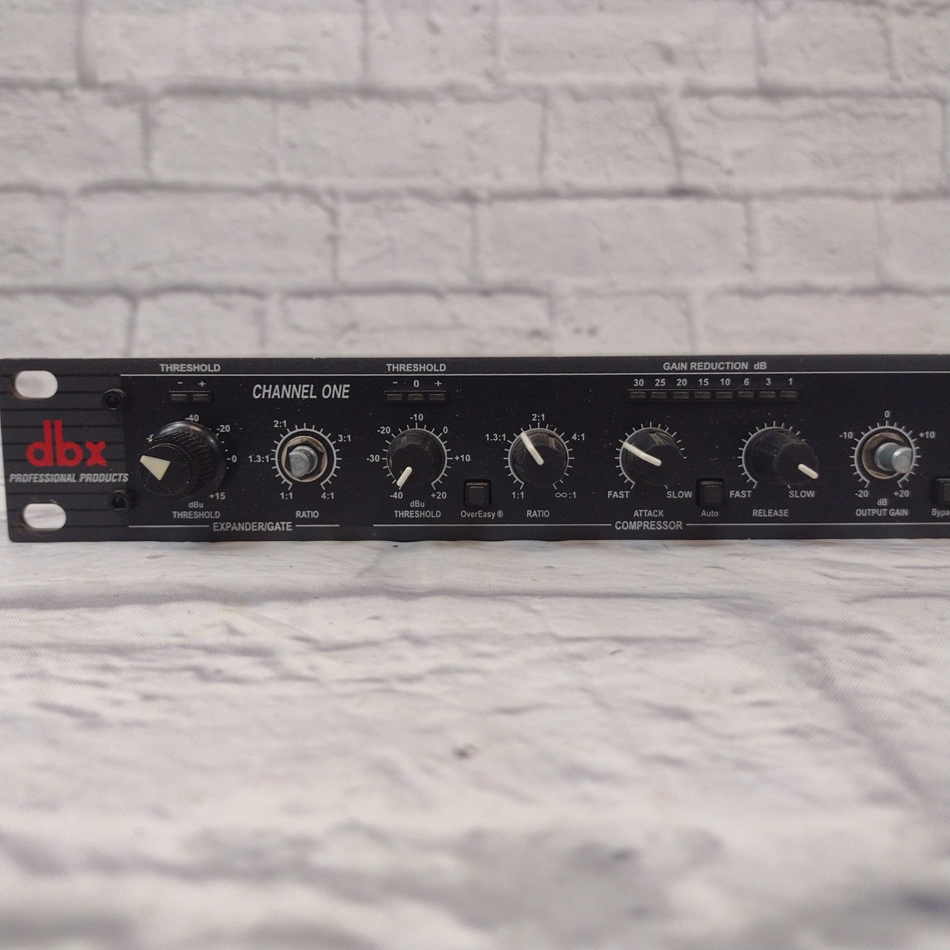 DBX 266XL Stereo Rack Compressor Limiter