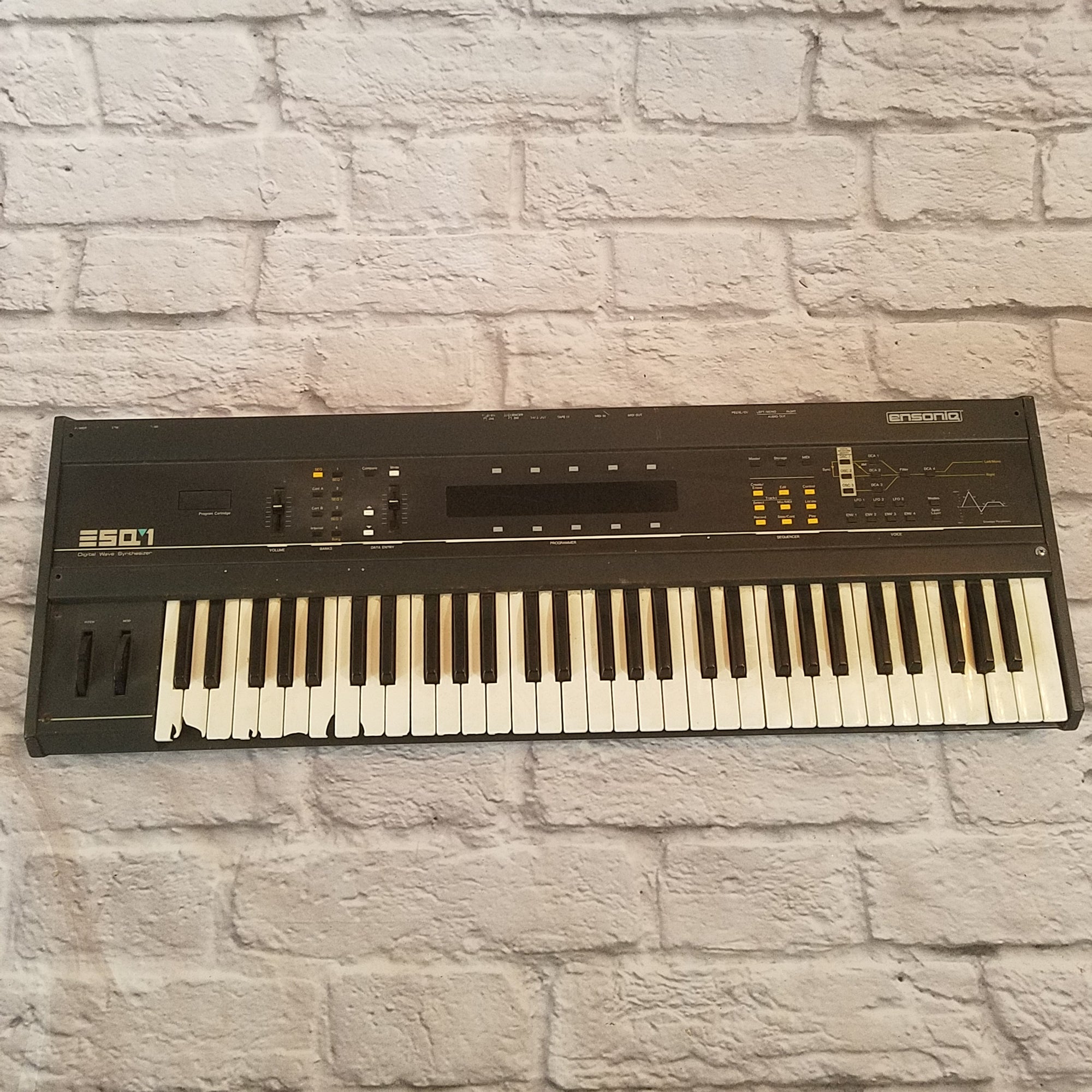 Ensoniq ESQ-1 Wave Synthesizer For Parts AS IS