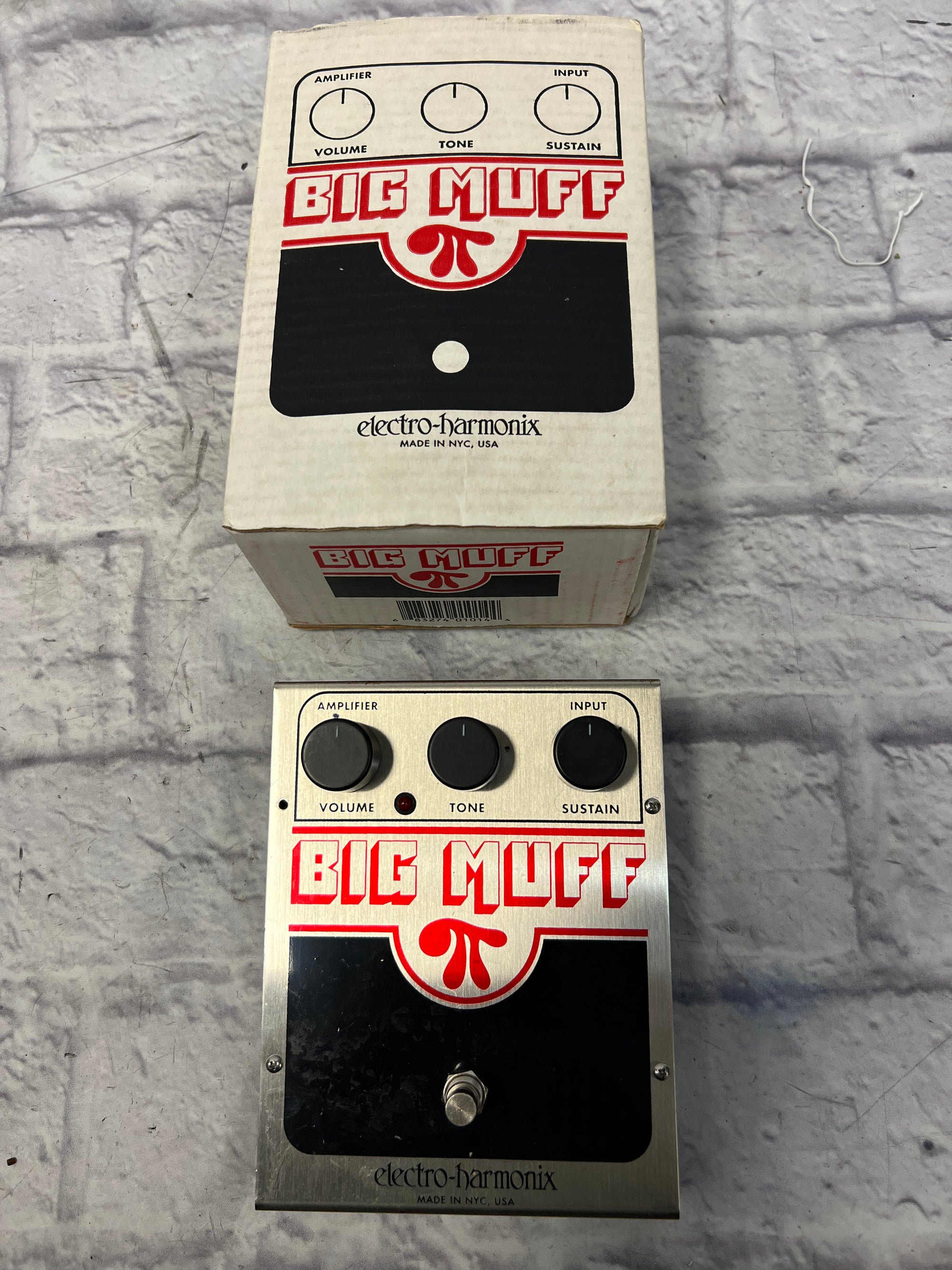 Electro-Harmonix Big Muff Pi Fuzz Pedal