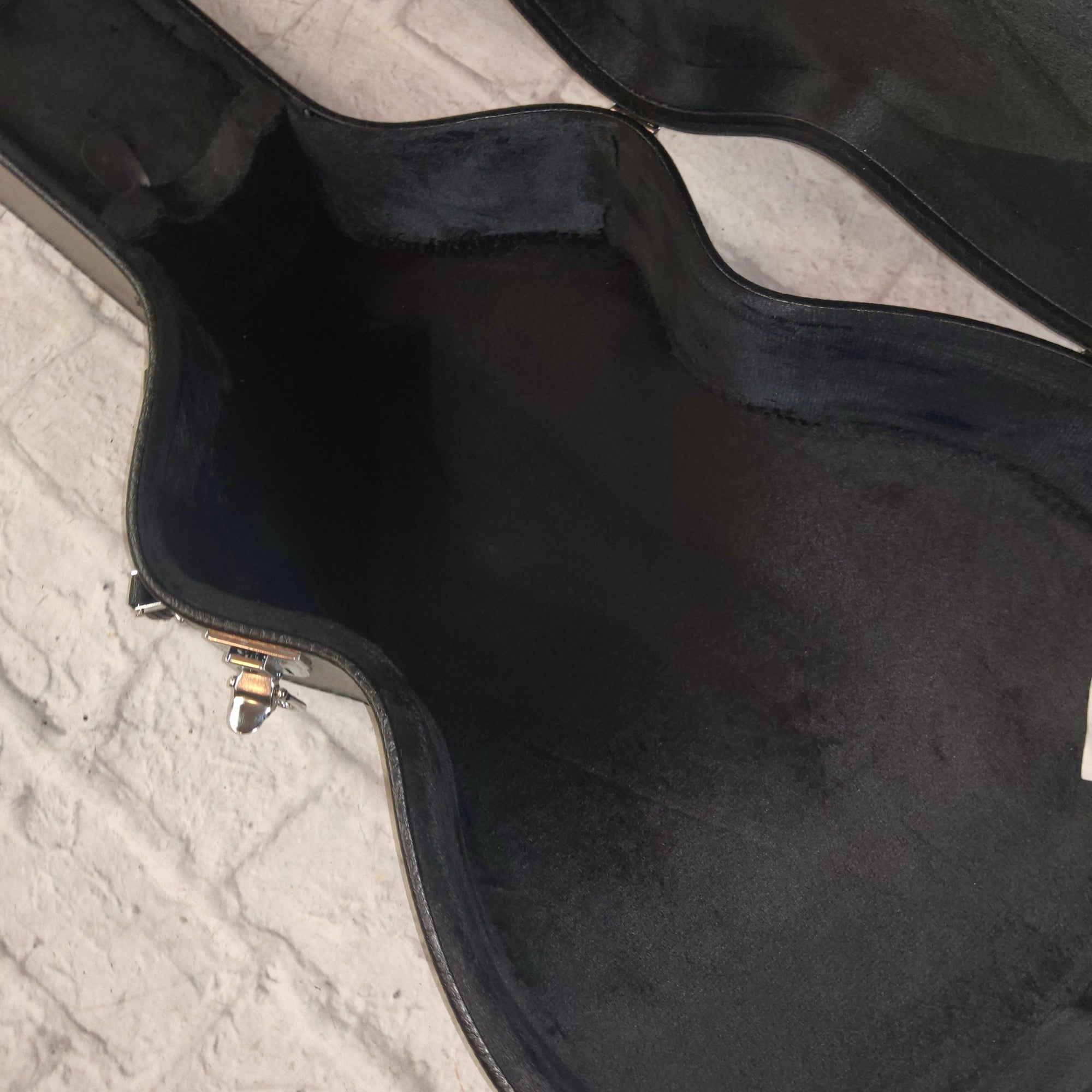 Washburn Acoustic Hard Case - Concert / Classical