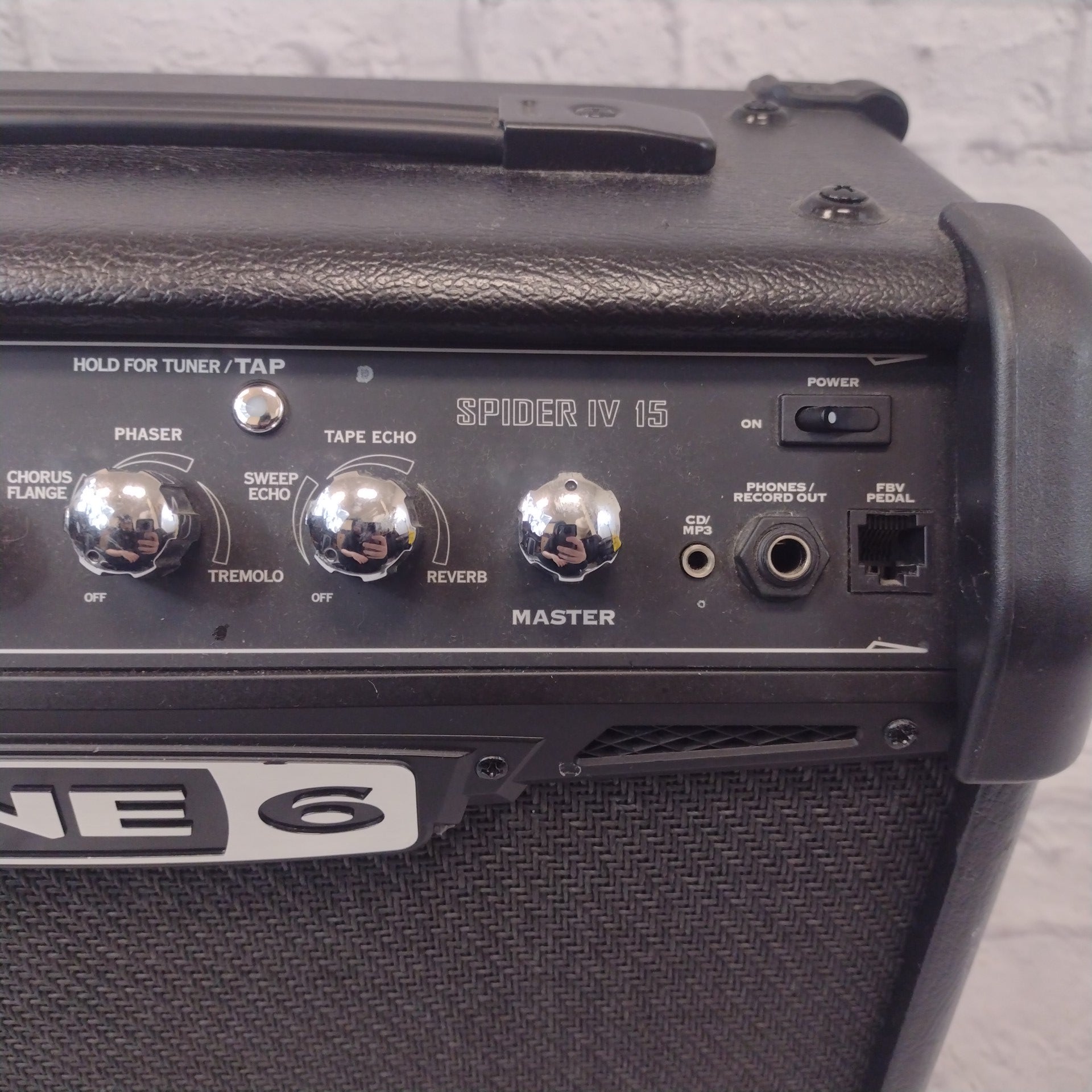 Line 6 Spider IV 15 Watt Combo Amp