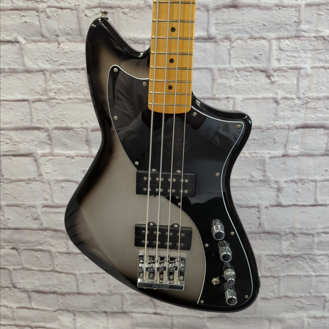 Fender Play Plus Active Meteora Bass Silverburst 4 String Bass Guitar
