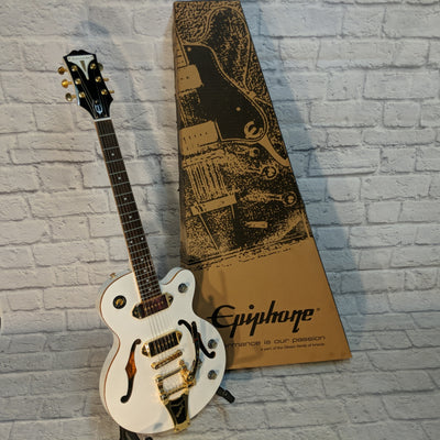 Epiphone Wildkat Royale Limited Edition Custom Shop White Metallic Pearl w Gold Sparkle Binding