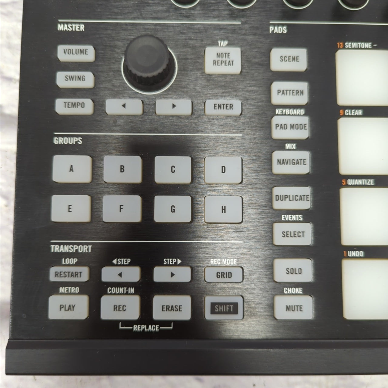 Native Instrument Maschine mkII Black 2010s Groove Production Studio