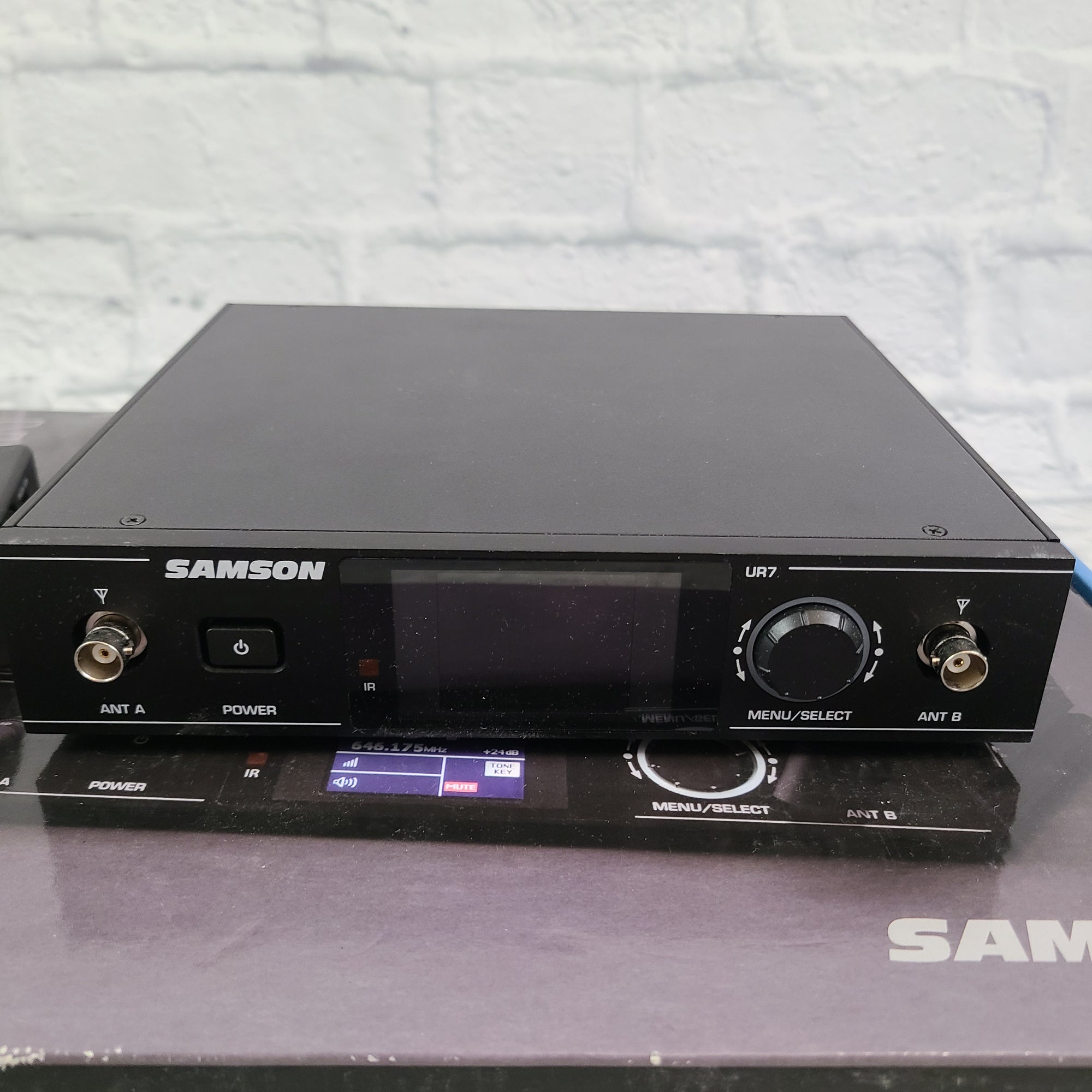 Samson SynthSeven Earset System