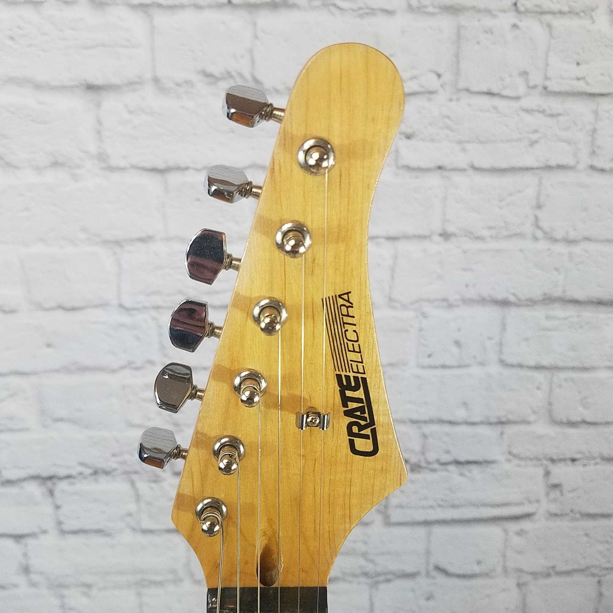 Crate stratocaster deals