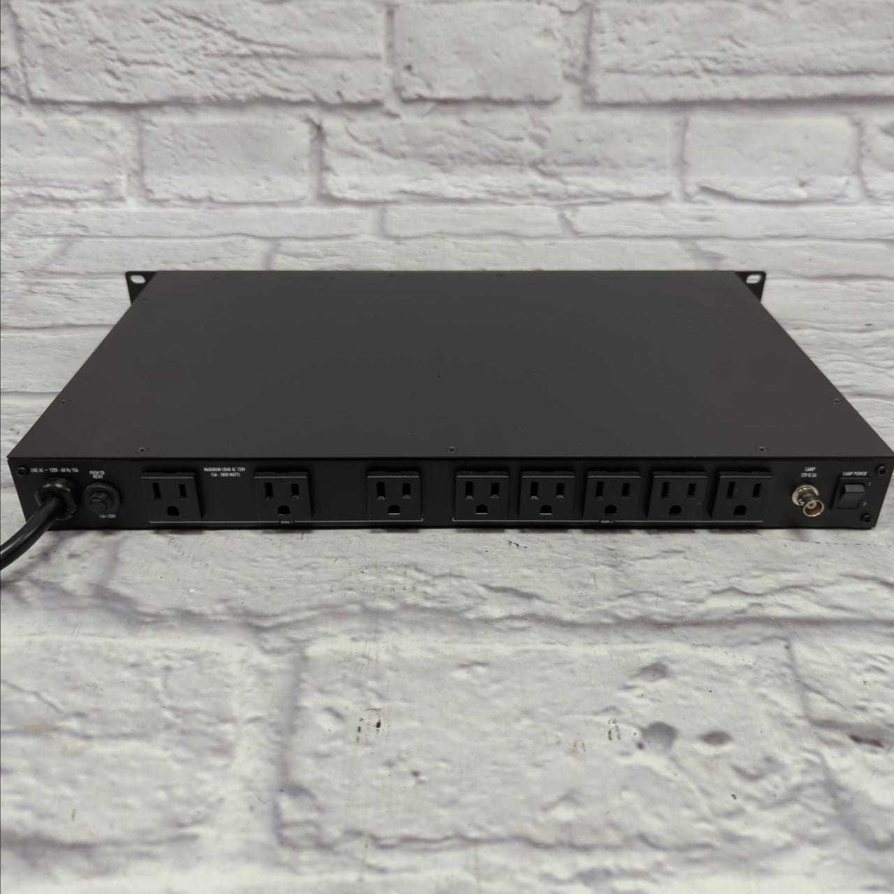 Furman PL-PLUS C Power Conditioner w/ Voltmeter
