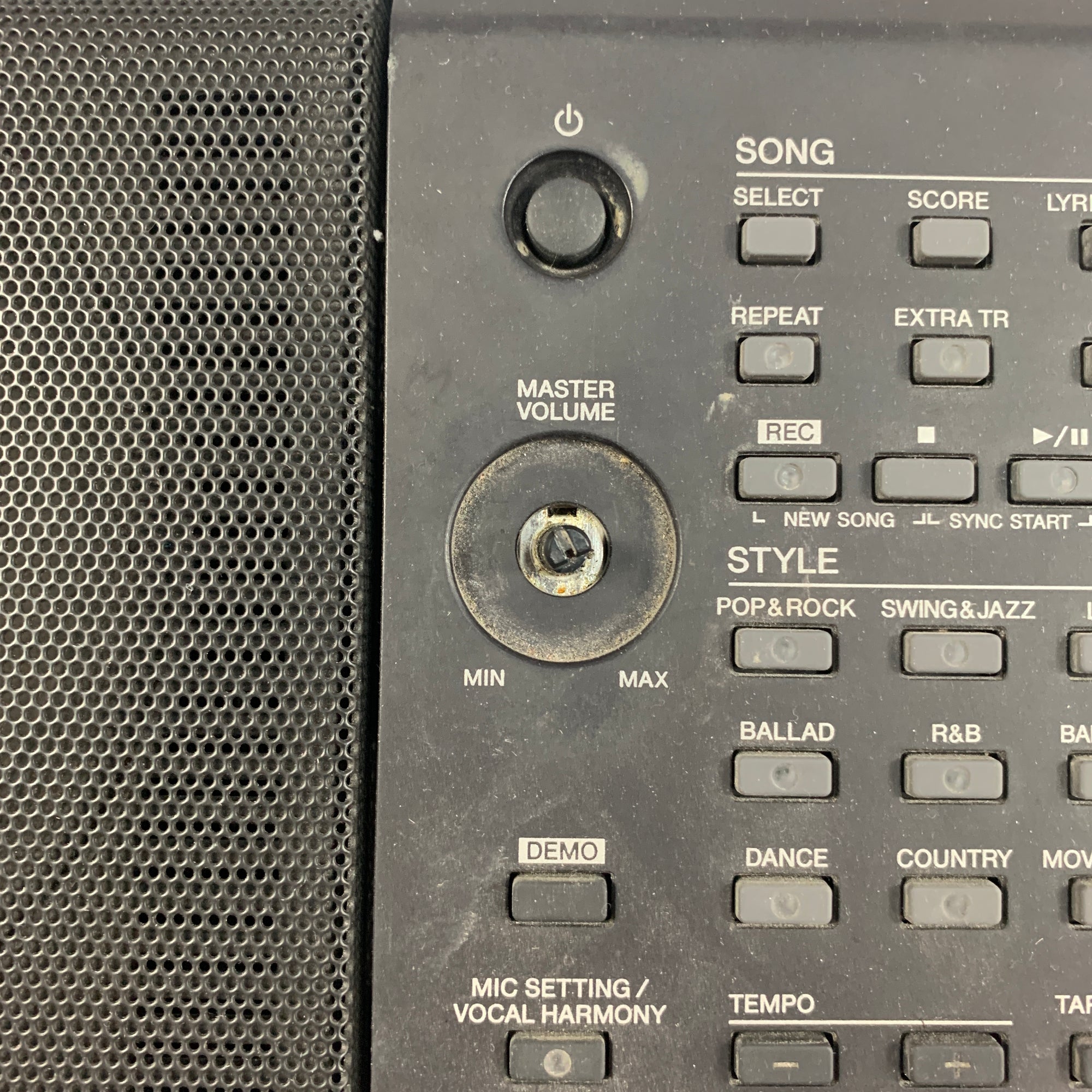 Yamaha PRSS S950 Keyboard Workstation w/ power supply