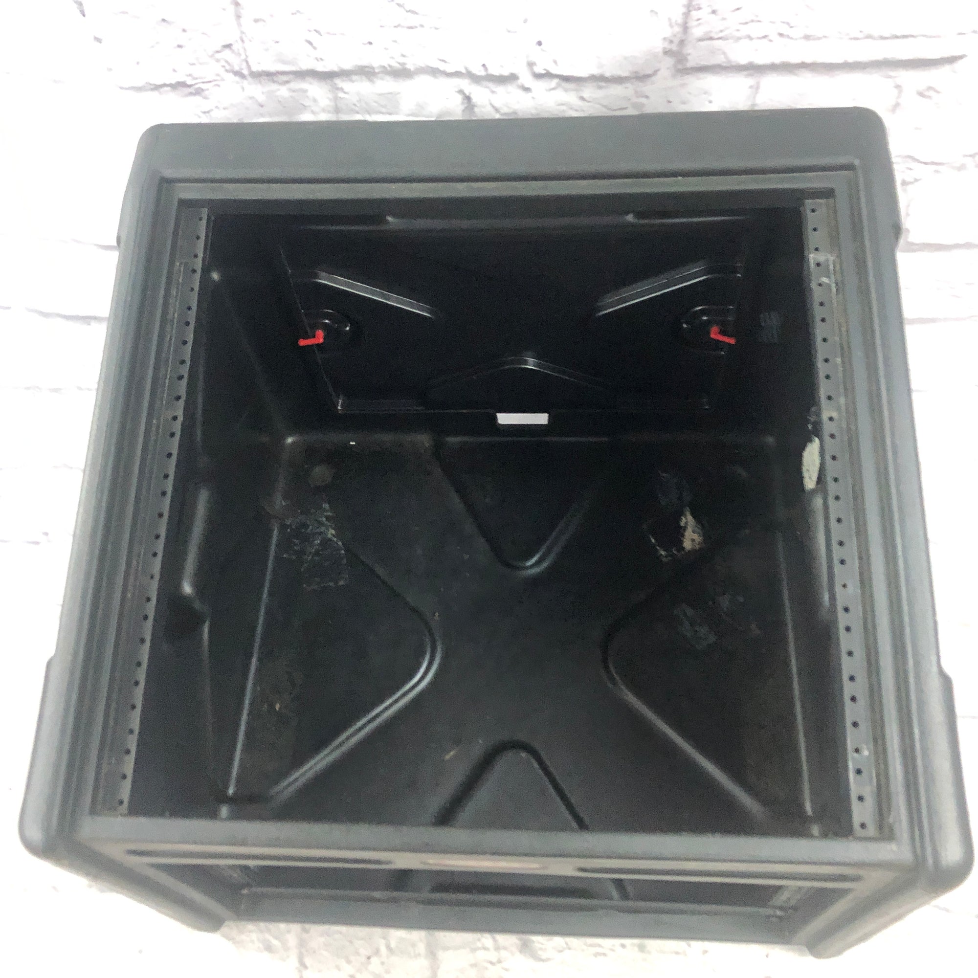 SKB 4U Rack Case with Slanted Mixer Rack Top Rack Case