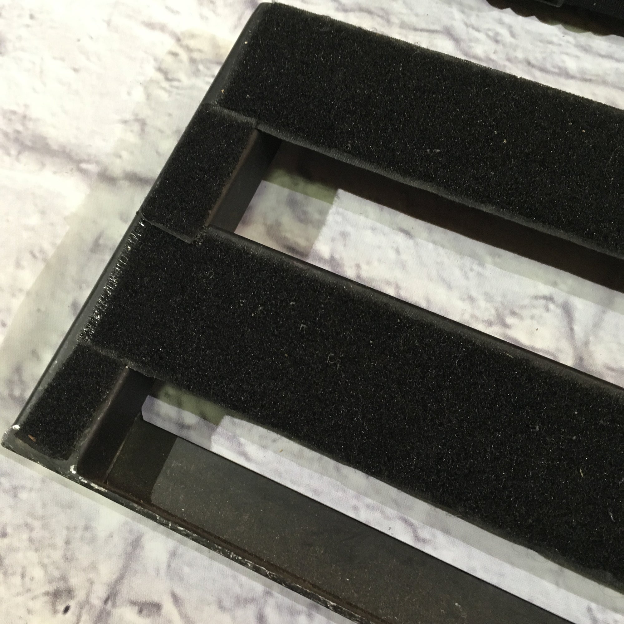 Small Pedalboard in Gator Soft Case