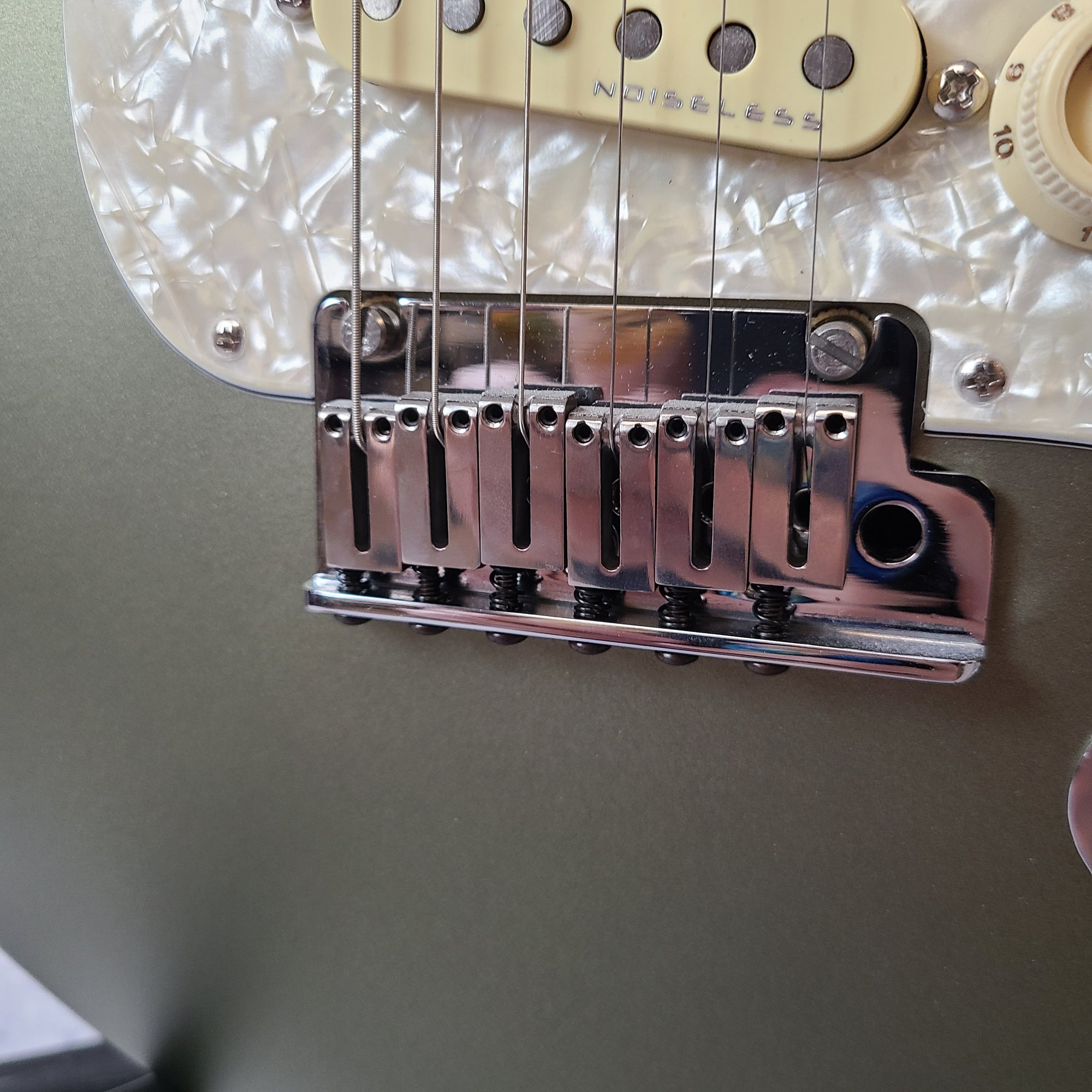 Fender American Elite Stratocaster MN SA Maple Fretboard - Satin Jade Pearl