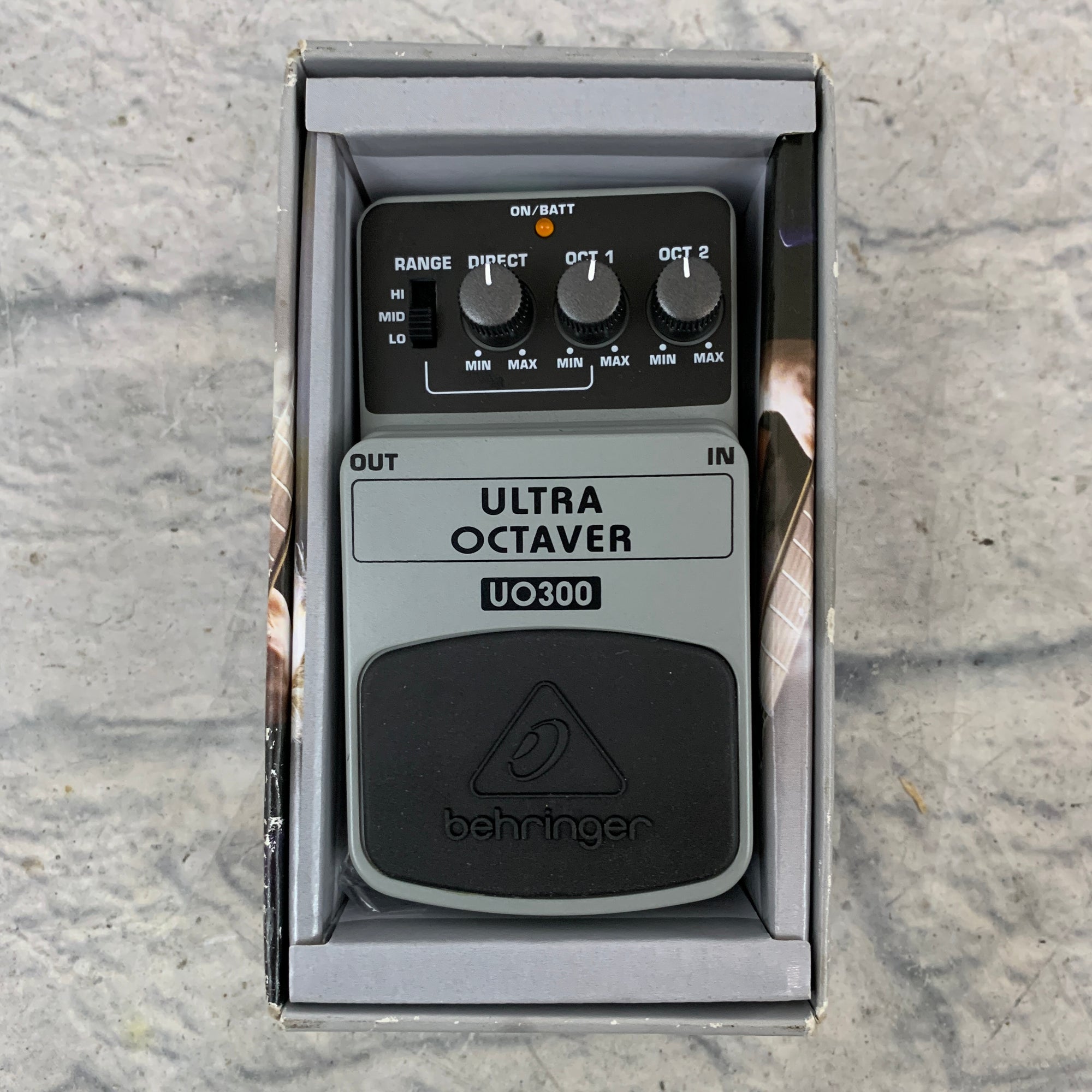 Behringer UO300 Ultra Octaver Pedal