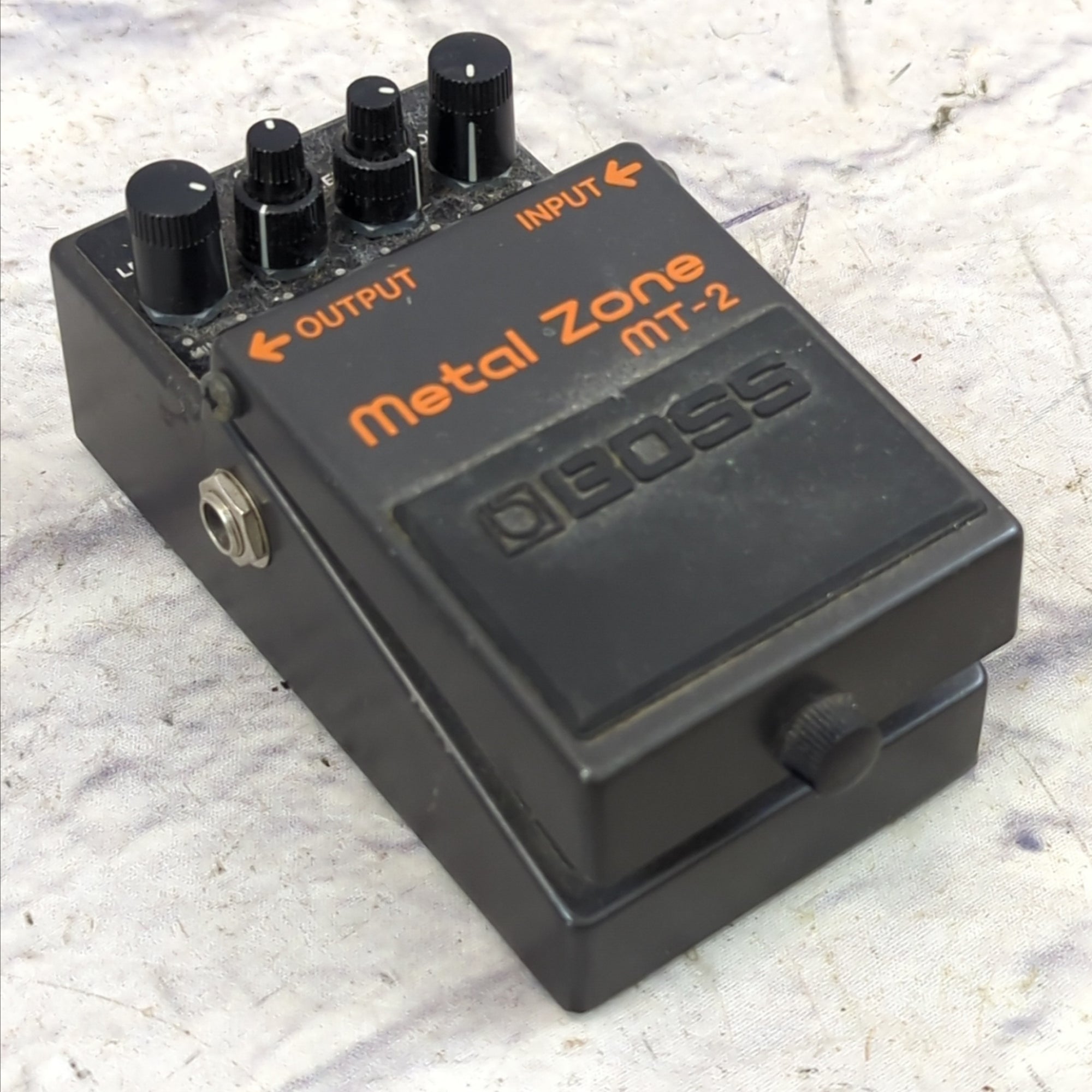 metal zone pedal Boss Metal Zone MT-2 Distortion Pedal