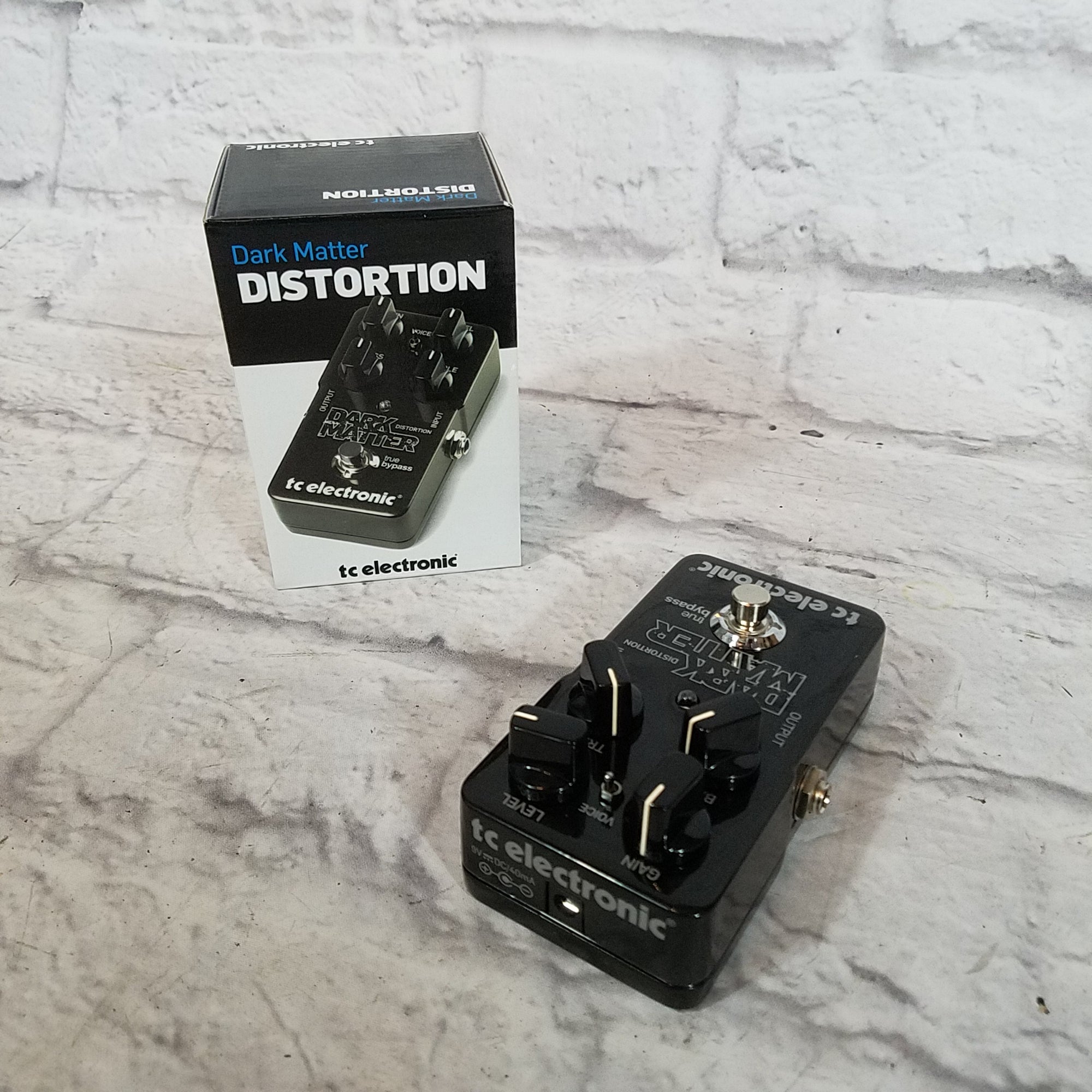dark matter pedal TC Electronic Dark Matter Distortion Pedal