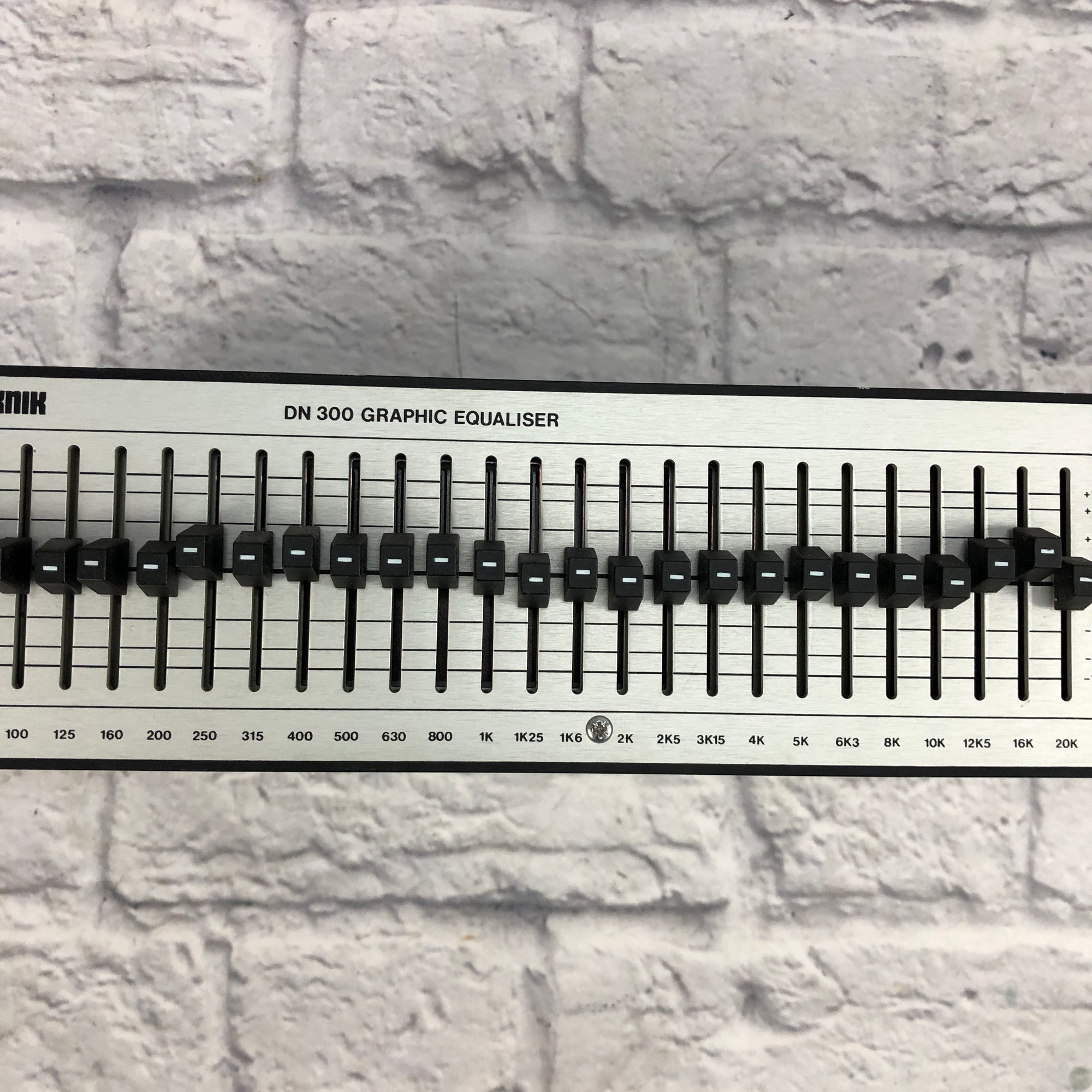 Klark-Teknik DN-300 30 Band Graphic Equalizer - Evolution Music