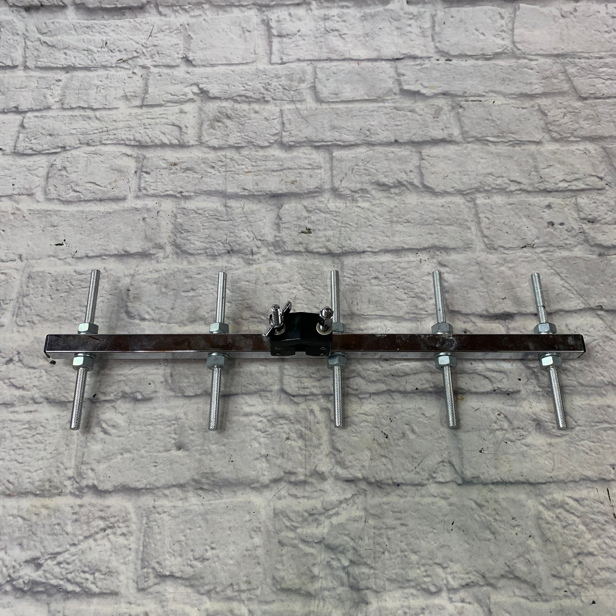 Unknown 5-Space Mount