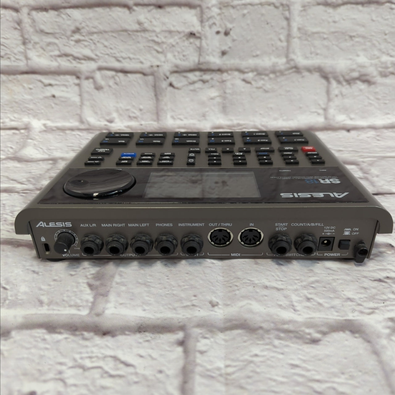 Alesis SR18 Drum Machine