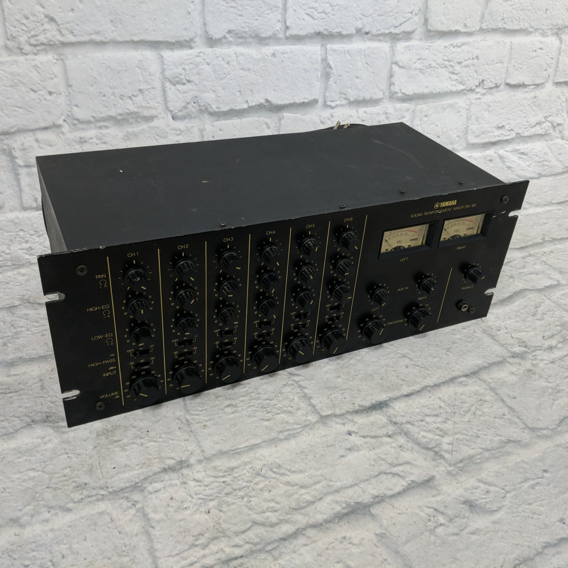 YAMAHA PM-180 ヤマハ マイクプリアンプ 6チャンネルミキサー YAMAHA PM-180 ヤマハ マイクプリアンプ 6チャンネルミキサー