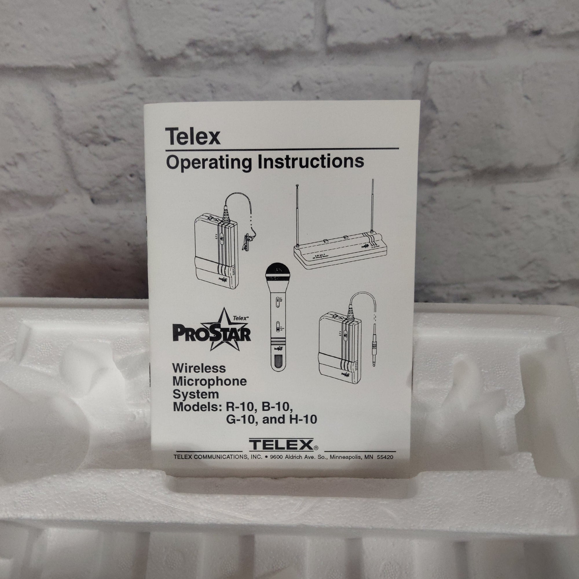 Telex R-10 VHF Diversity Receiver