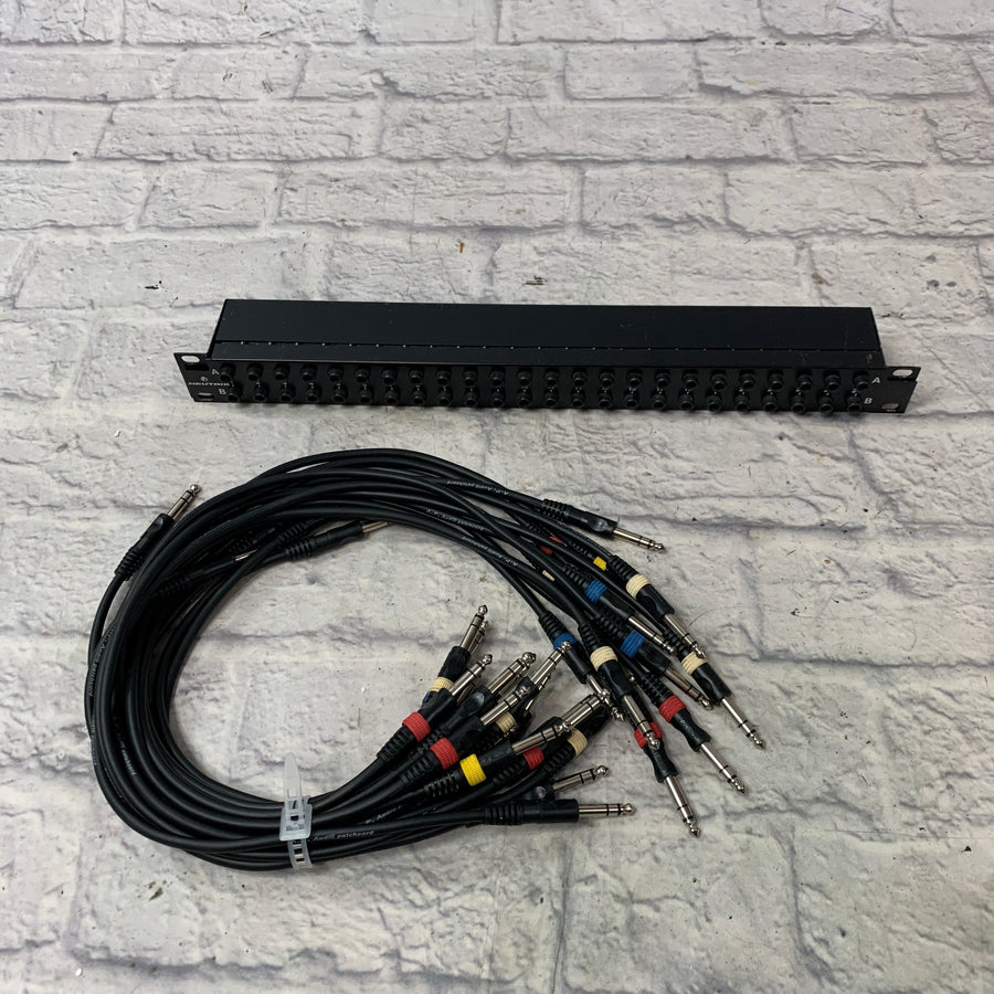 Neutrik 24 Rack Patchbay w/ cables