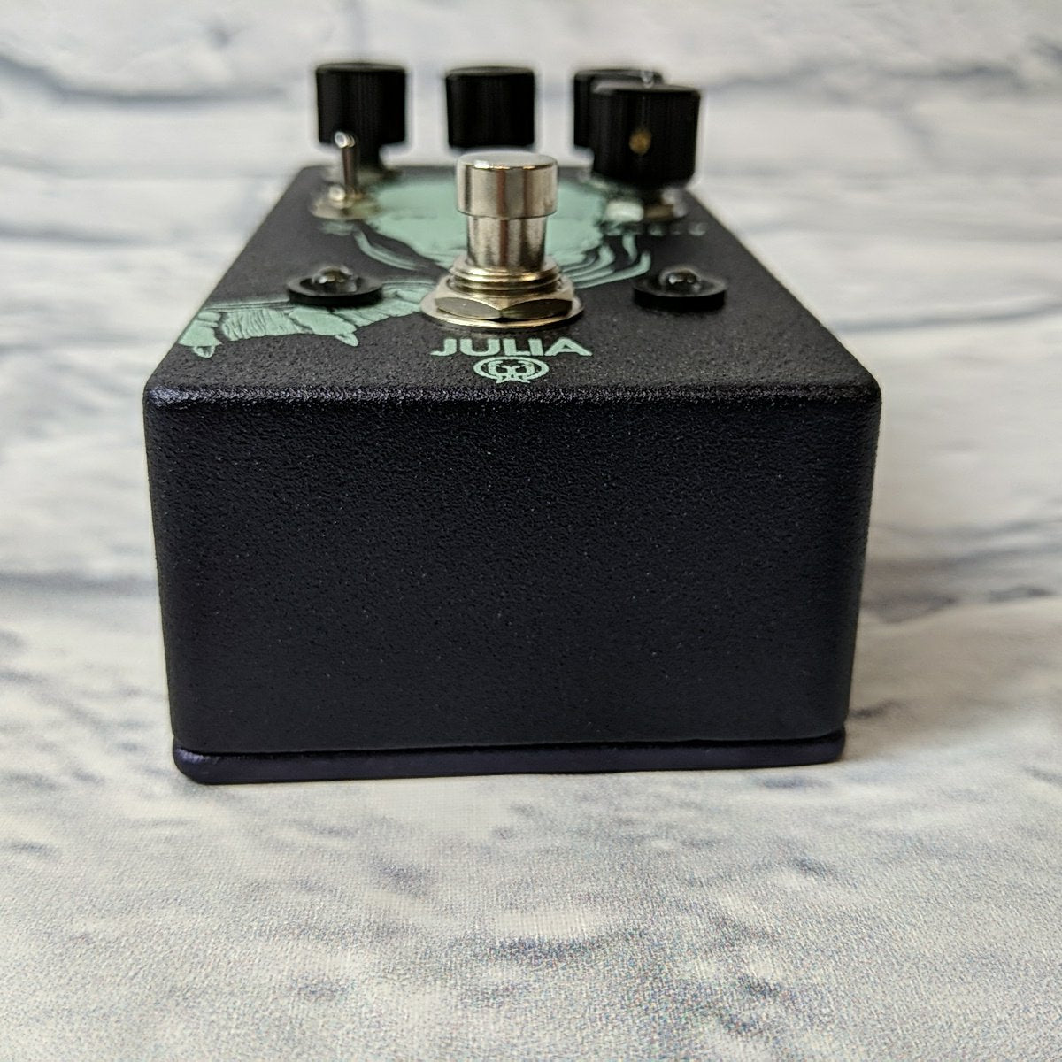 Walrus Audio Julia Chorus / Vibrato Pedal