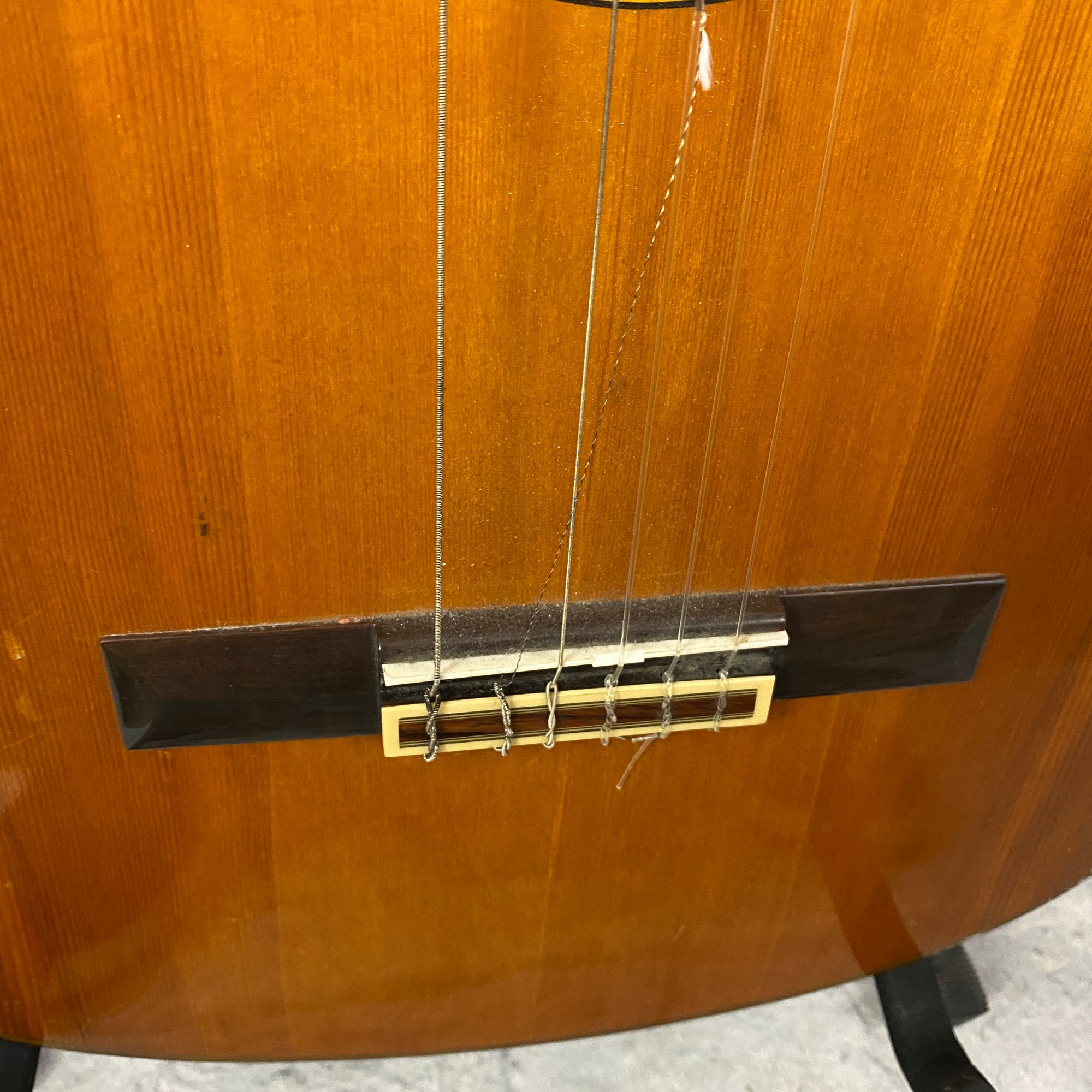 Yamaha G-231ii Classical Acoustic Guitar
