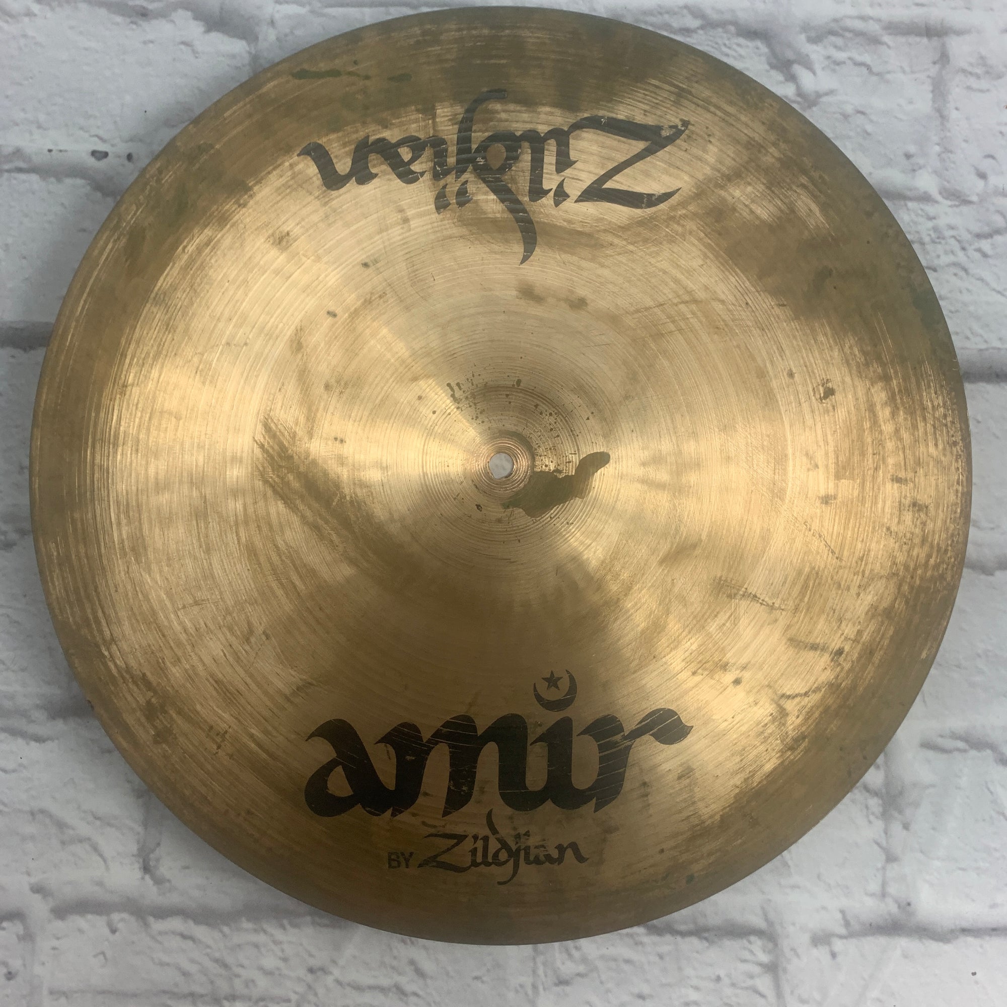 Zildjian 18 Amir Crash Cymbal Keyholed