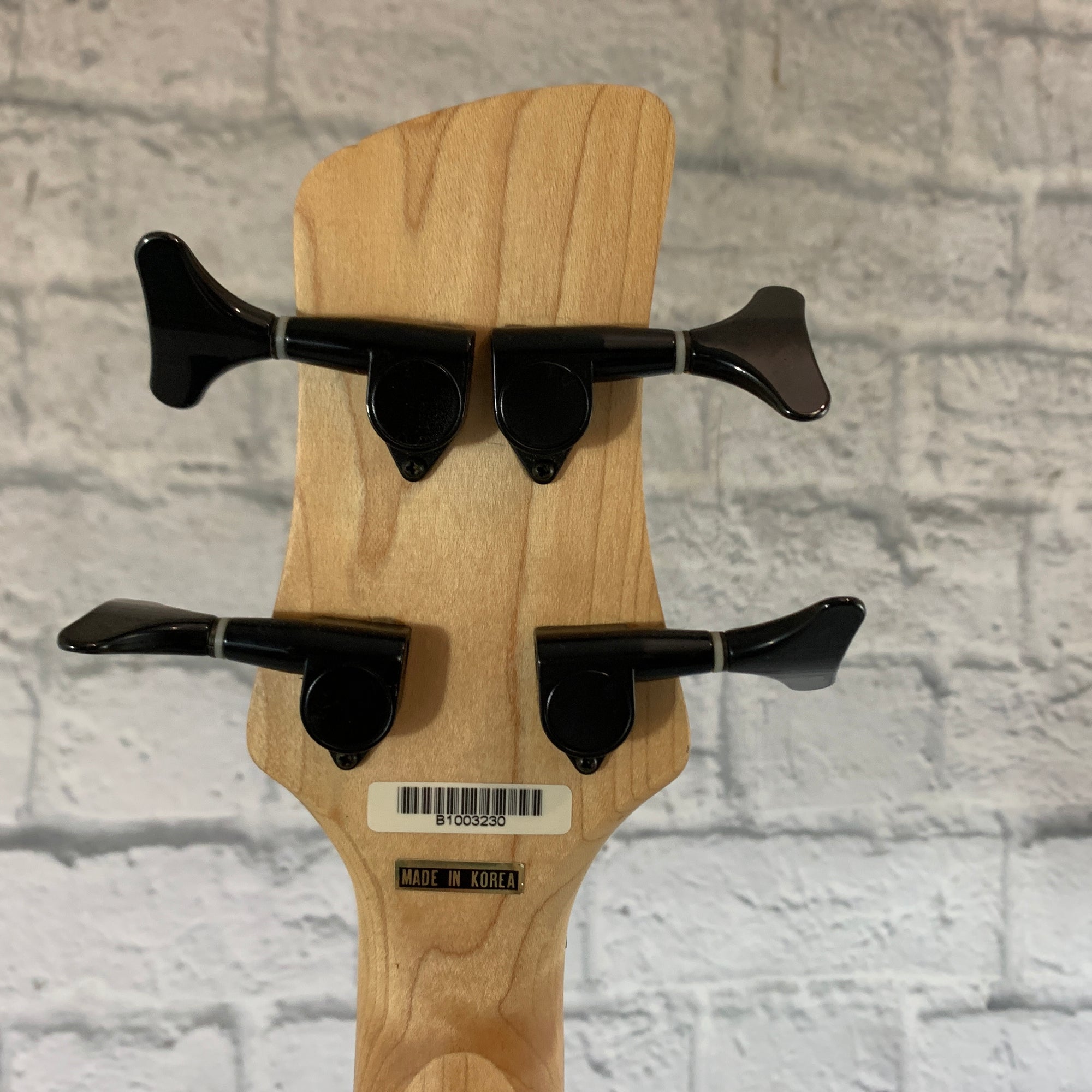 Hartke SB-15 4-String Electric Bass - Black