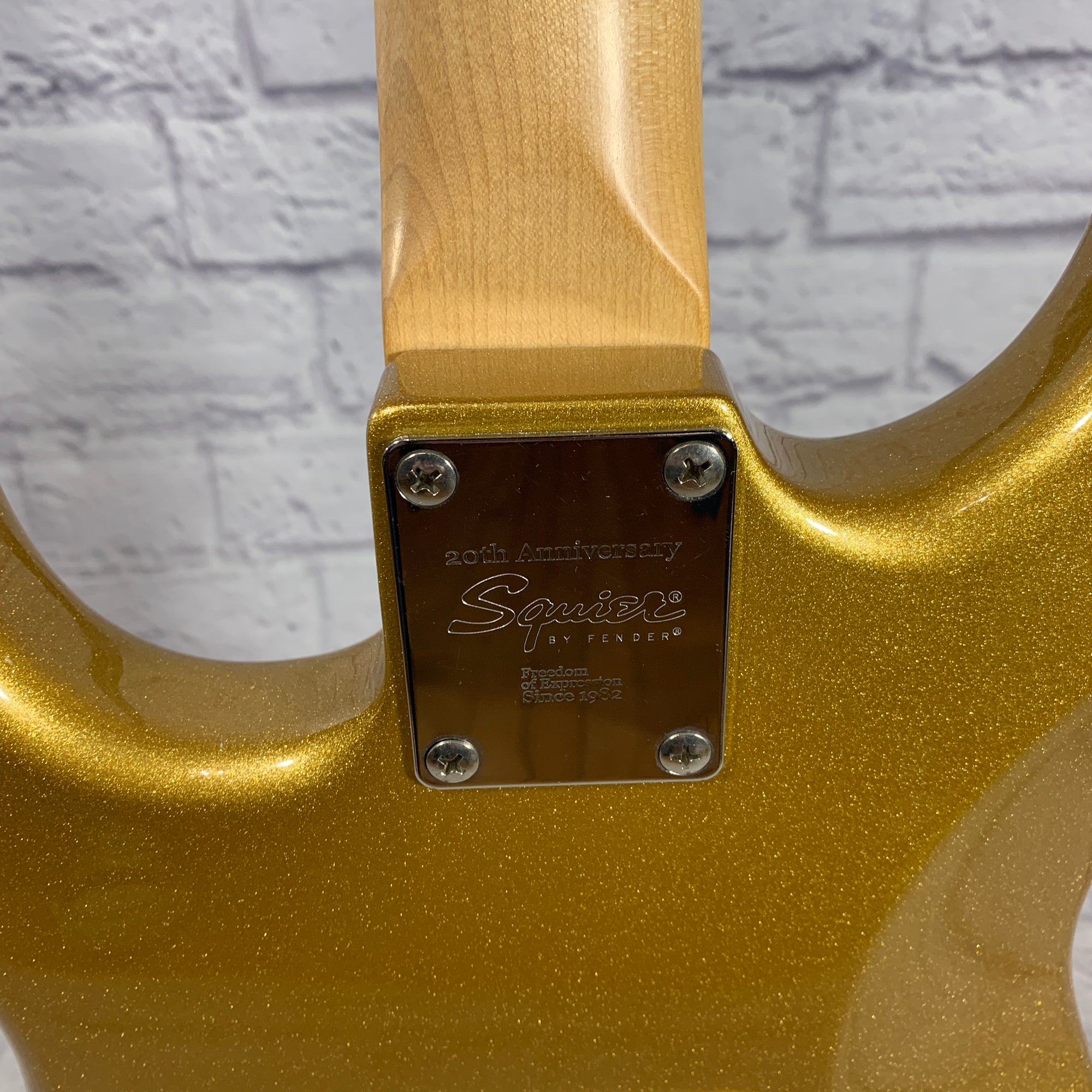 Squier STRAT by Fender Affinity スパロゴ 276272.jpg