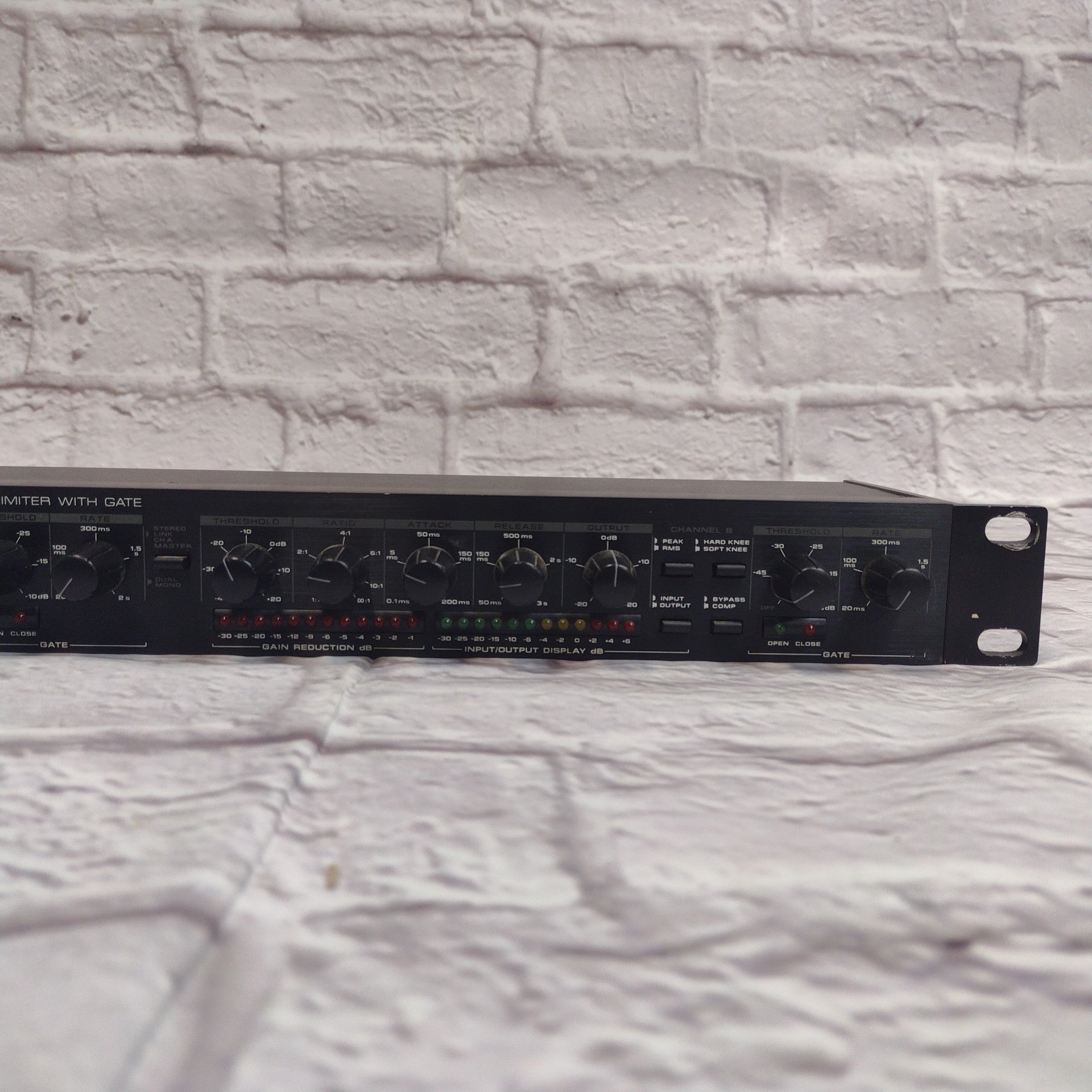Alesis 3630 Compressor No Power Supply