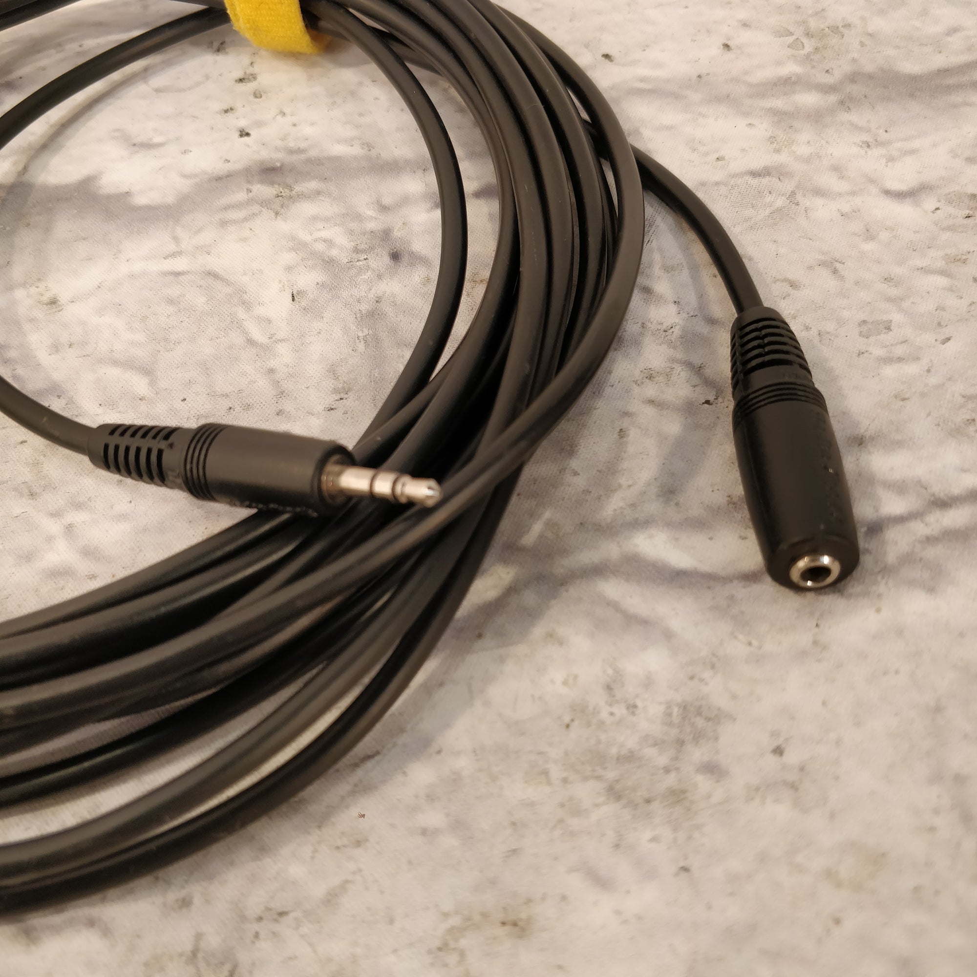 Unknown 20ft 1/8in Stereo Extension Cable