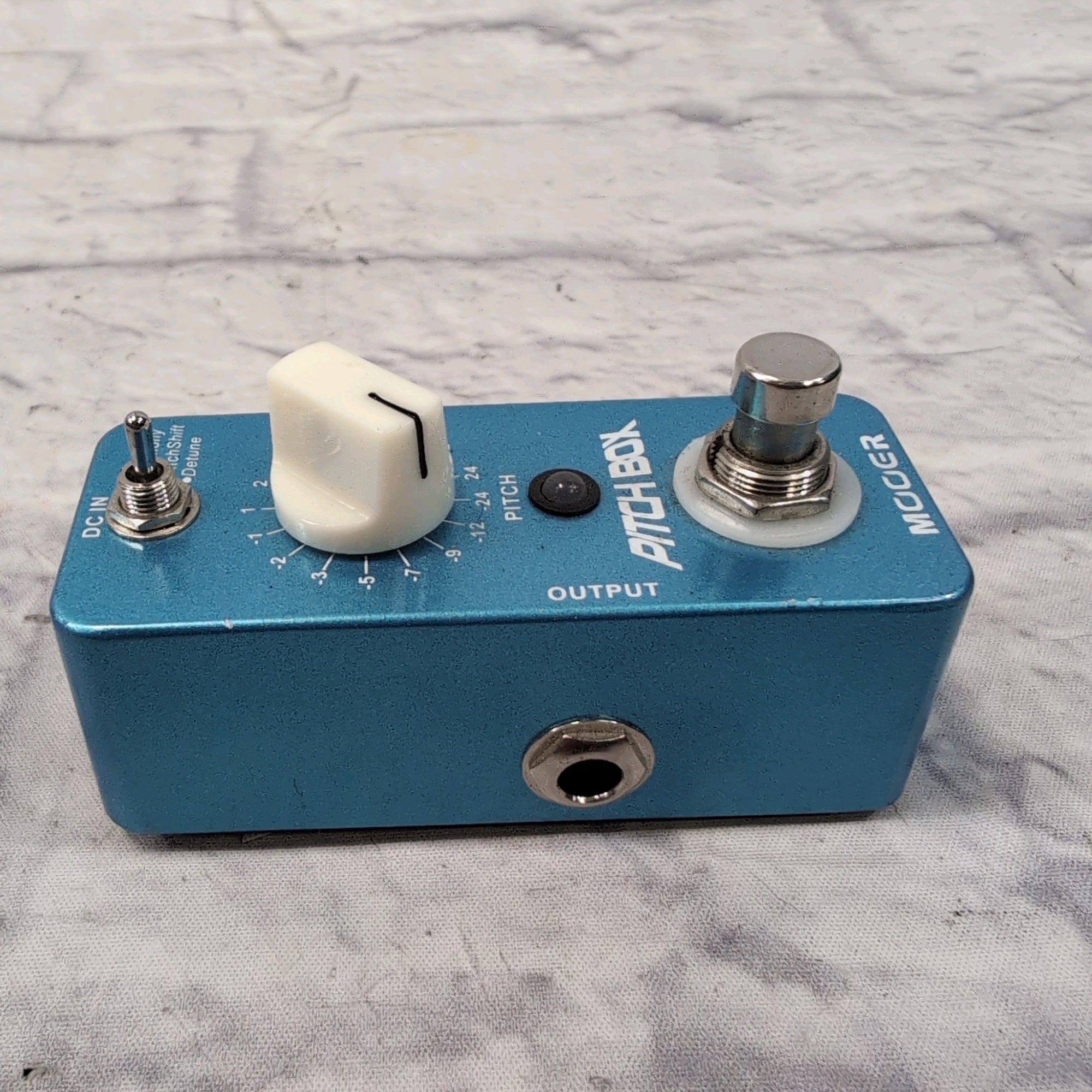 Mooer Pitch Box Pitch Shifter Pedal