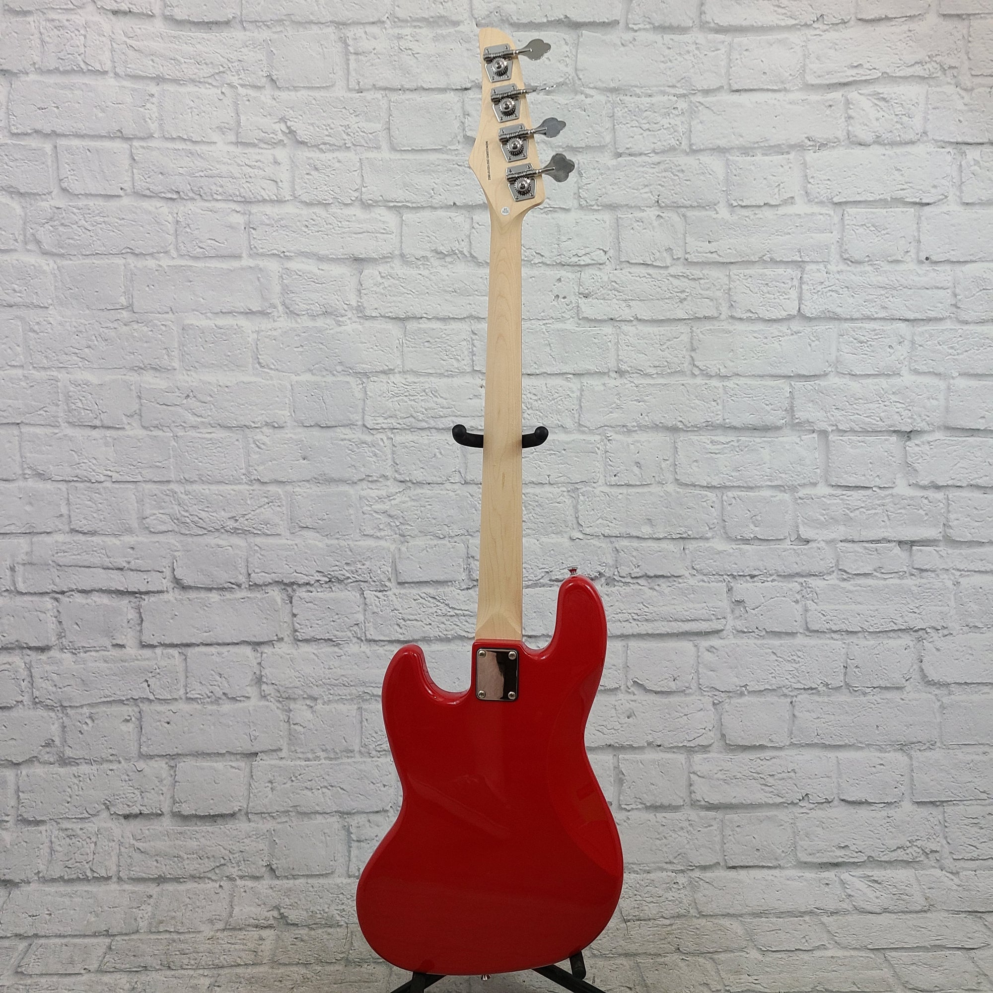 Nashville Guitar Works 220 Electric J Bass - Red. Rosewood Fretboard