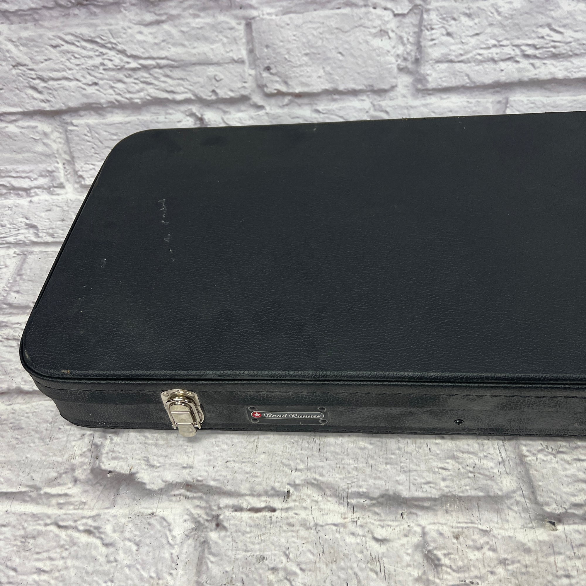 Roadrunner Bass Hard Case