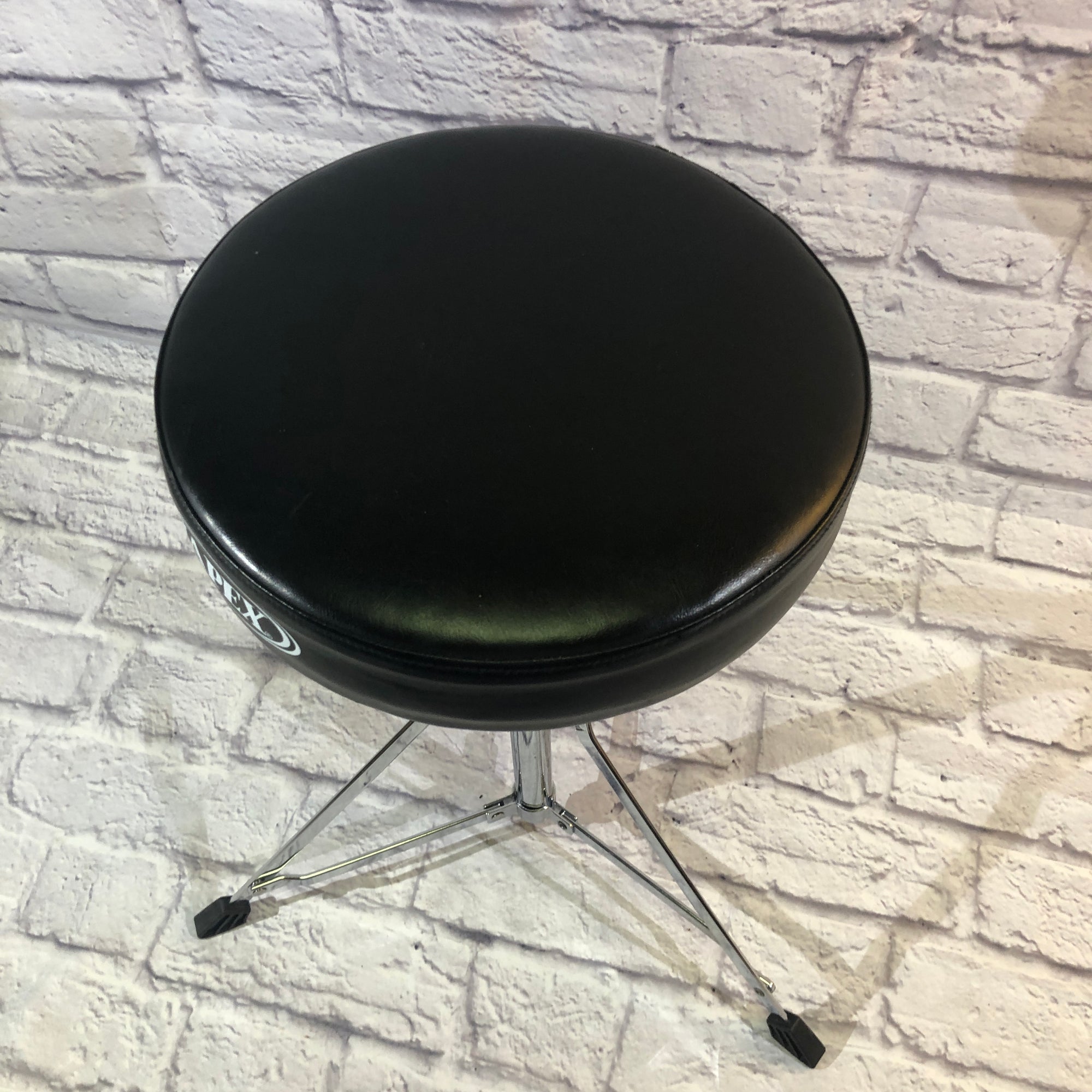 Mapex Throne