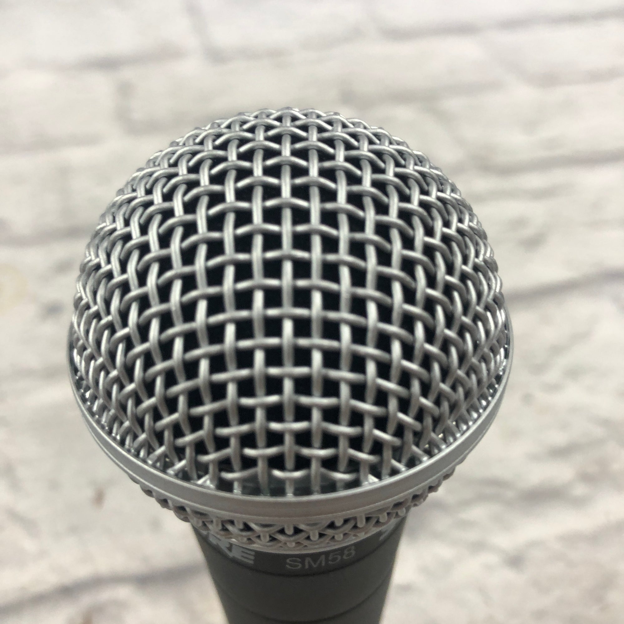 Shure SM58 Dynamic Microphone w/ bag and clip
