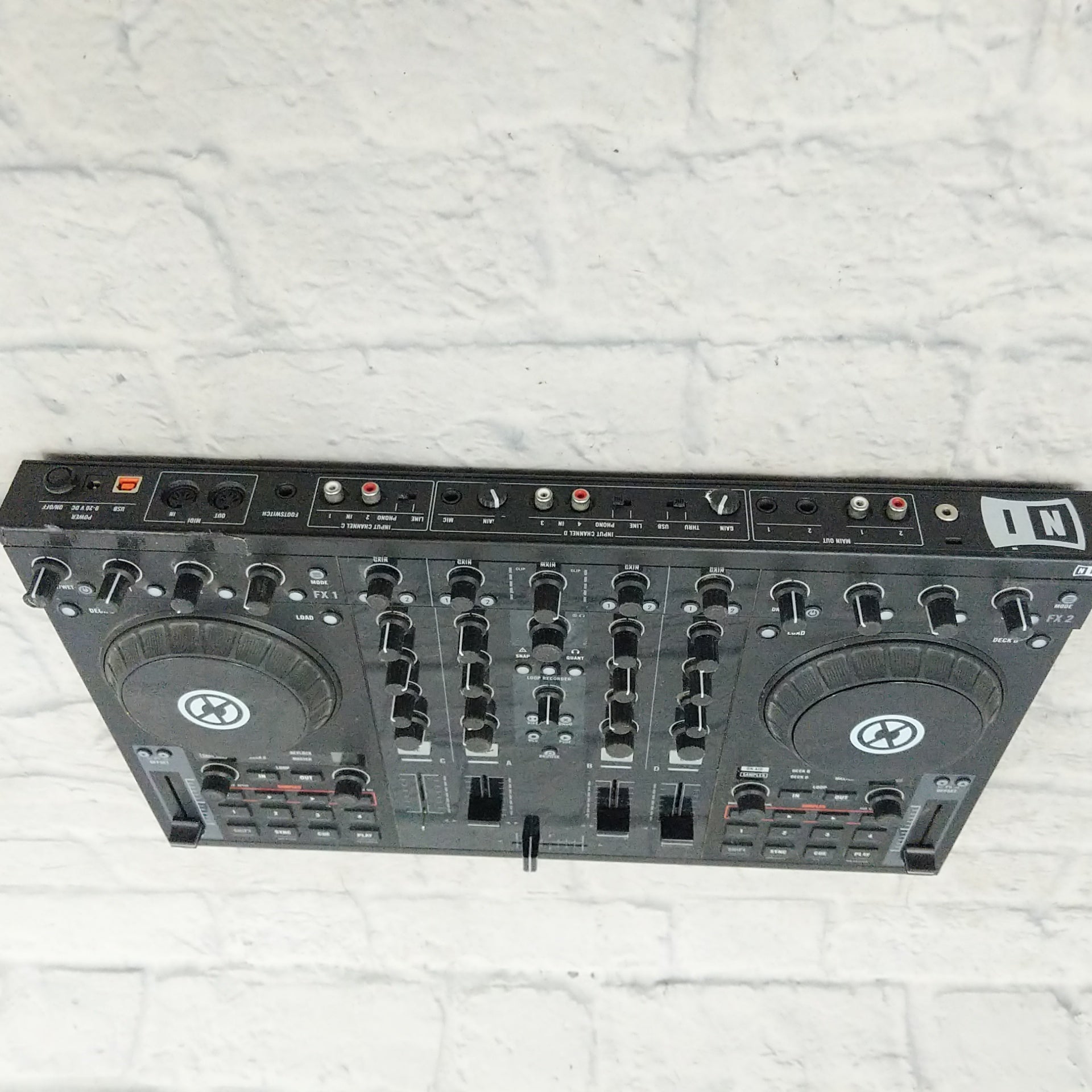 Native Instruments Traktor Kontrol S4 mk1