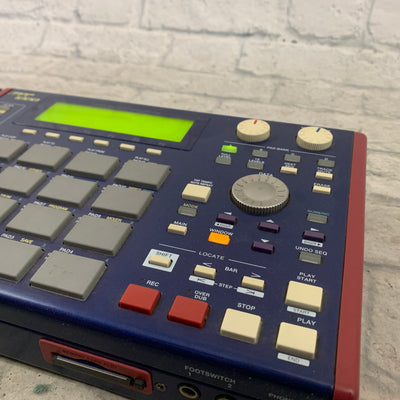 Akai MPC1000 Music Production Center Electric Drum Machine and Sequencer