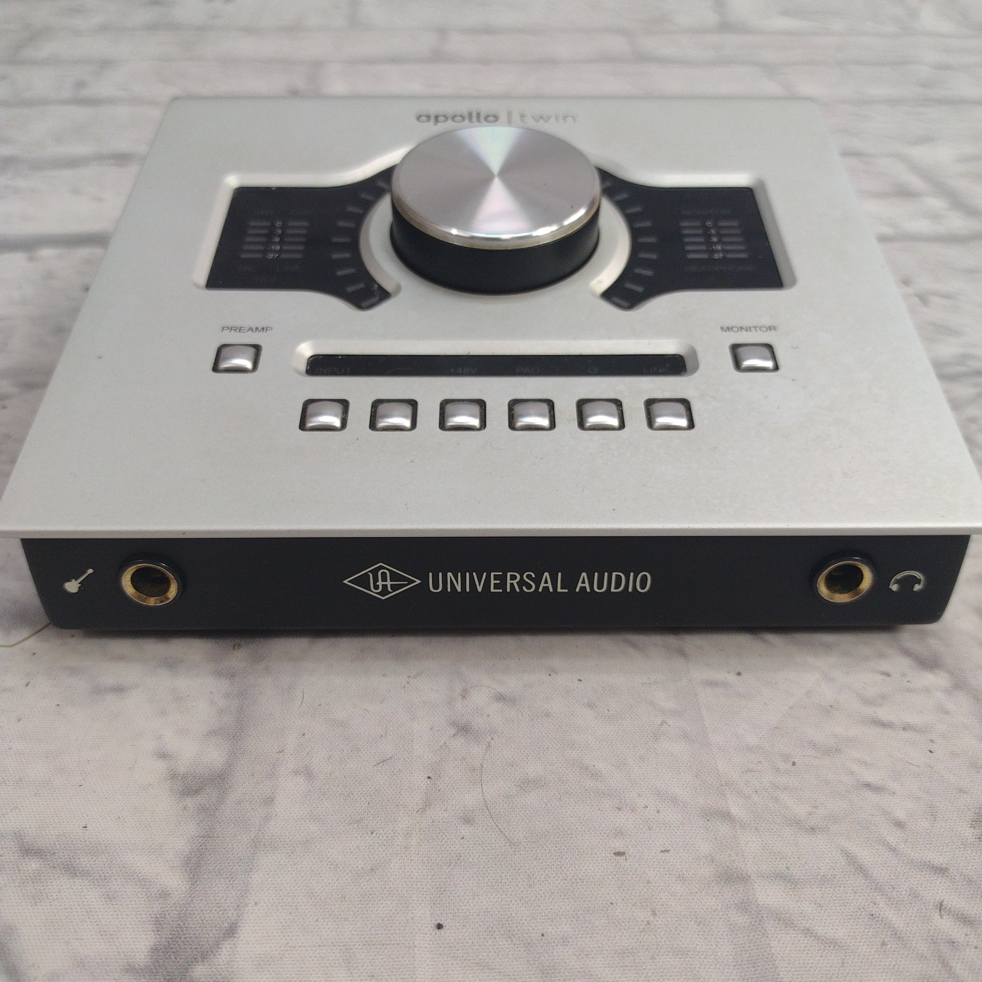 Apollo Twin Thunderbolt Silver Interface